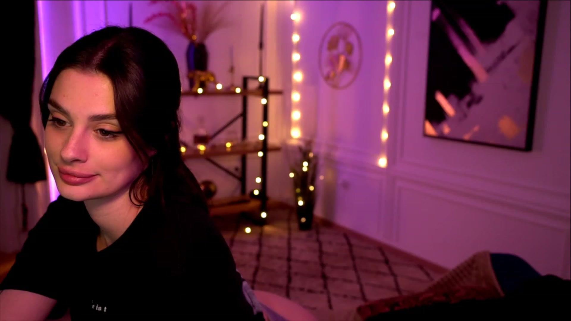 Gallery image thumbnail from lucynutty's myfreecams stream on, 05/13/2023, 13:58 image 14 of 20
