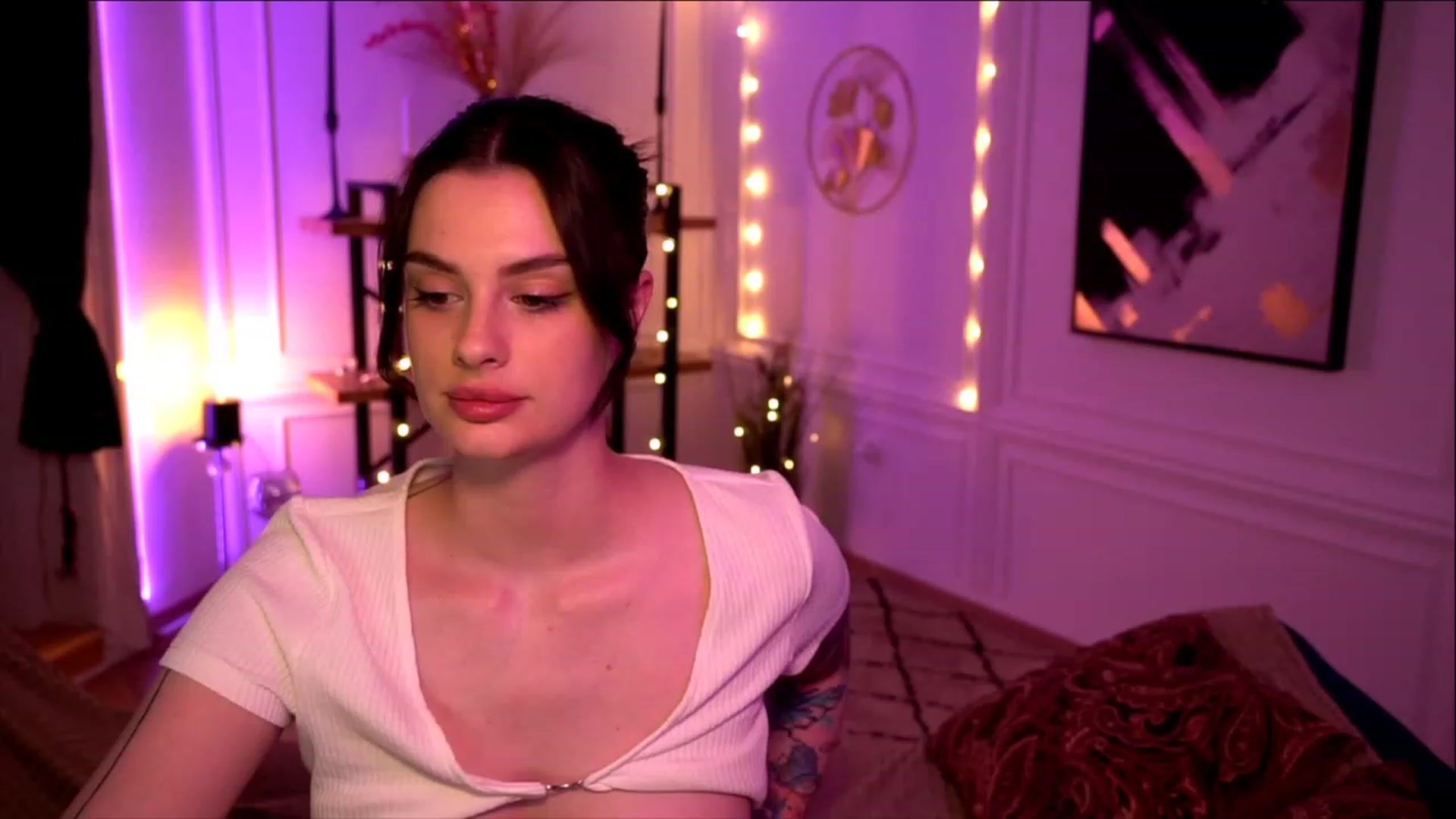 Gallery image thumbnail from lucynutty's myfreecams stream on, 05/14/2023, 17:49 image 12 of 20