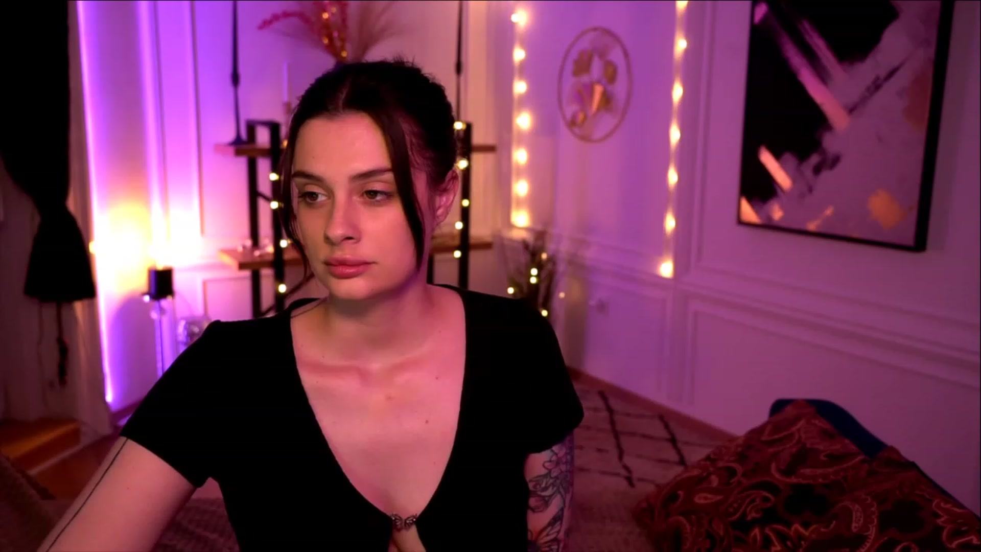 Gallery image thumbnail from lucynutty's myfreecams stream on, 05/16/2023, 16:23 image 3 of 20