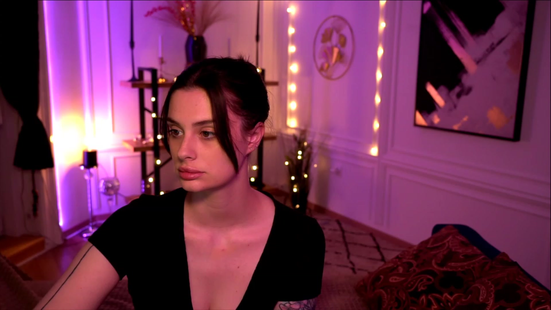 Gallery image thumbnail from lucynutty's myfreecams stream on, 05/16/2023, 16:23 image 15 of 20