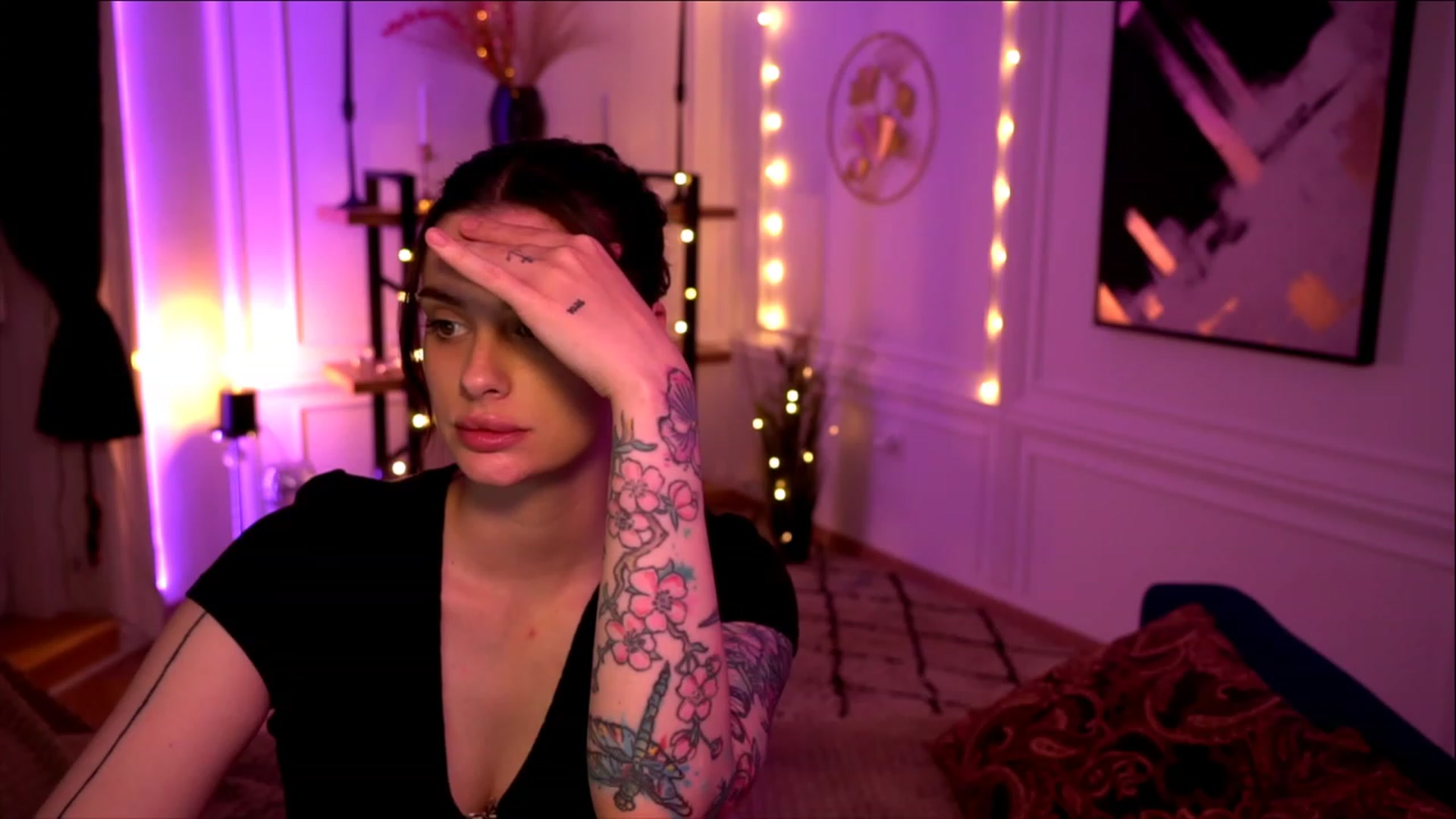 Gallery image thumbnail from lucynutty's myfreecams stream on, 05/16/2023, 19:01 image 3 of 20