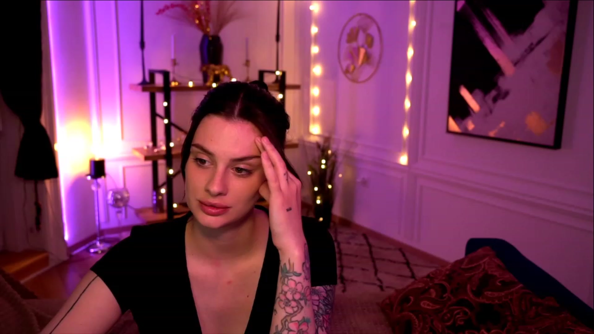 Gallery image thumbnail from lucynutty's myfreecams stream on, 05/16/2023, 19:01 image 4 of 20