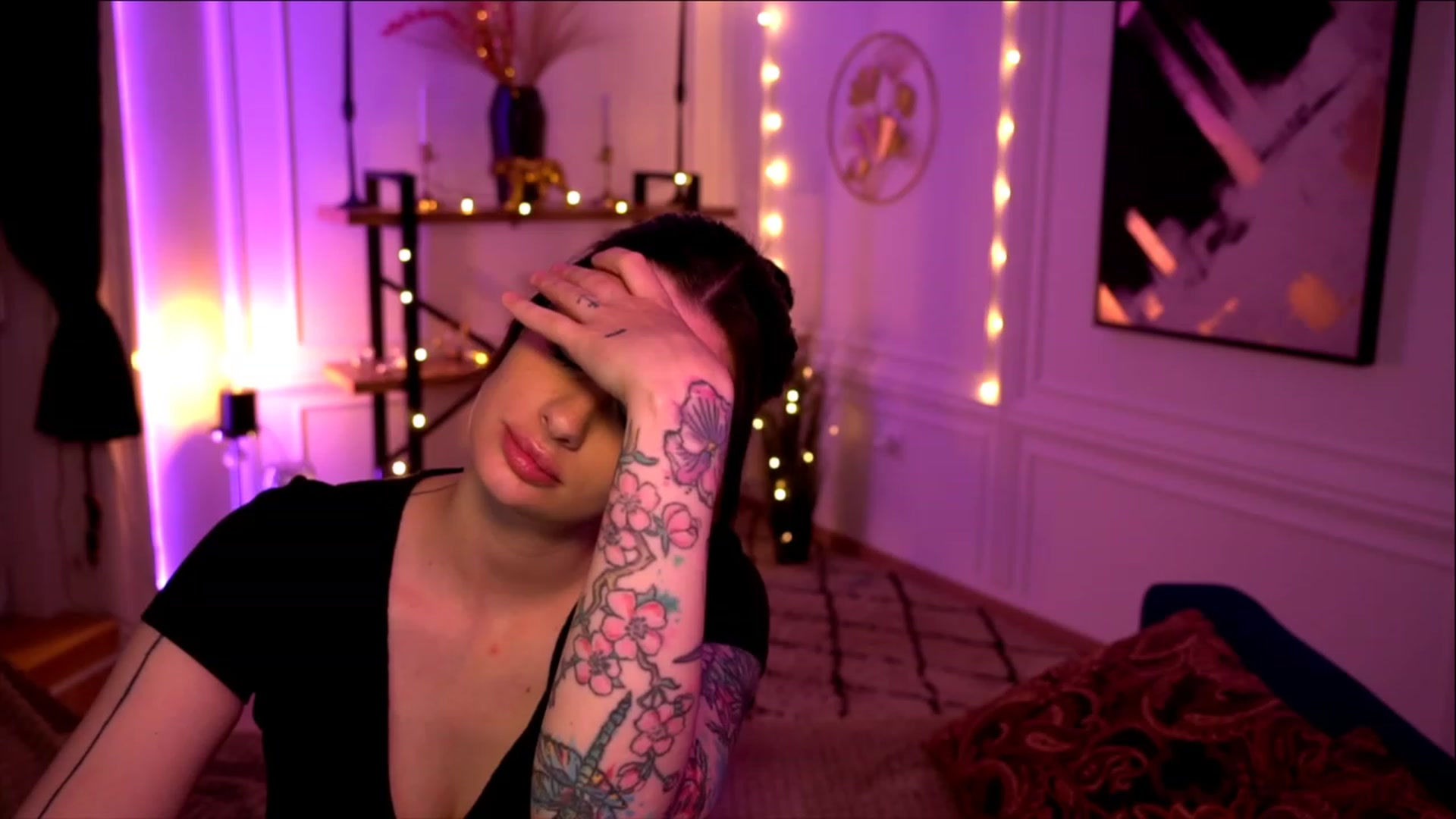 Gallery image thumbnail from lucynutty's myfreecams stream on, 05/16/2023, 19:01 image 15 of 20