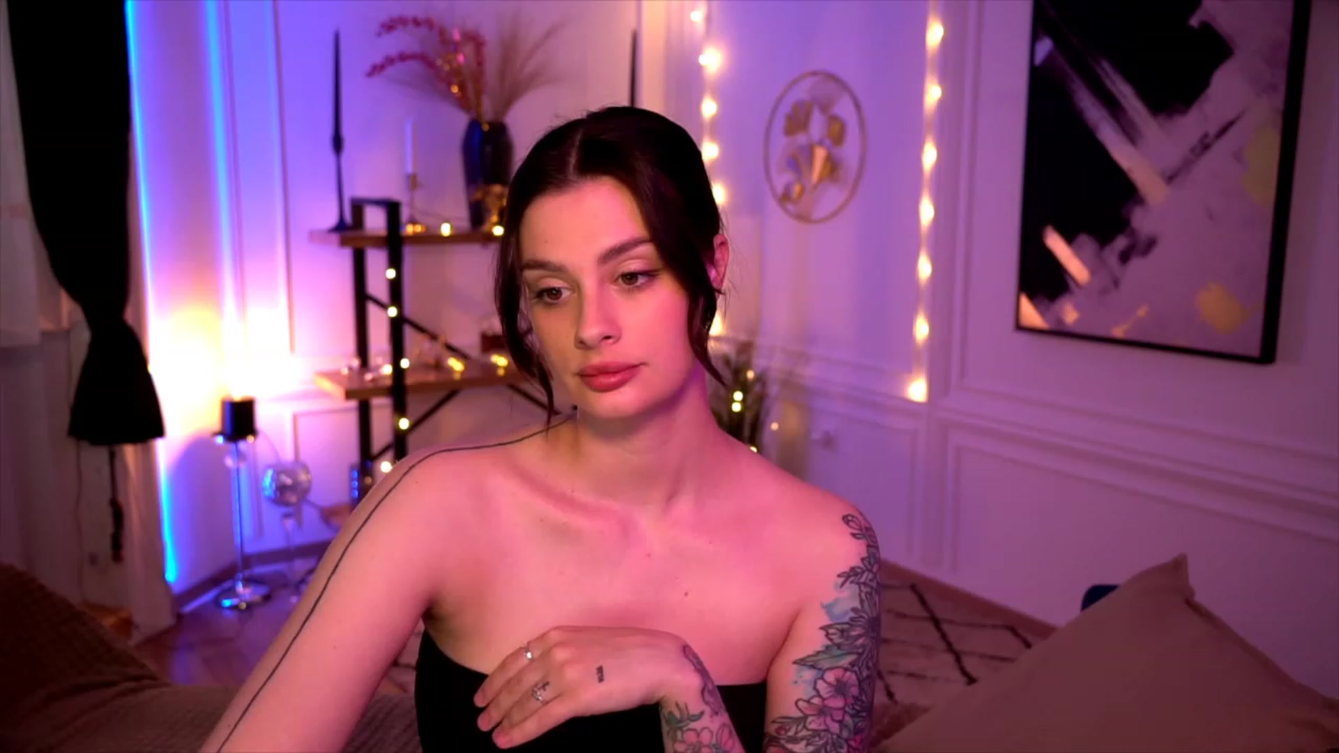 Gallery image thumbnail from lucynutty's myfreecams stream on, 05/20/2023, 12:06 image 11 of 20