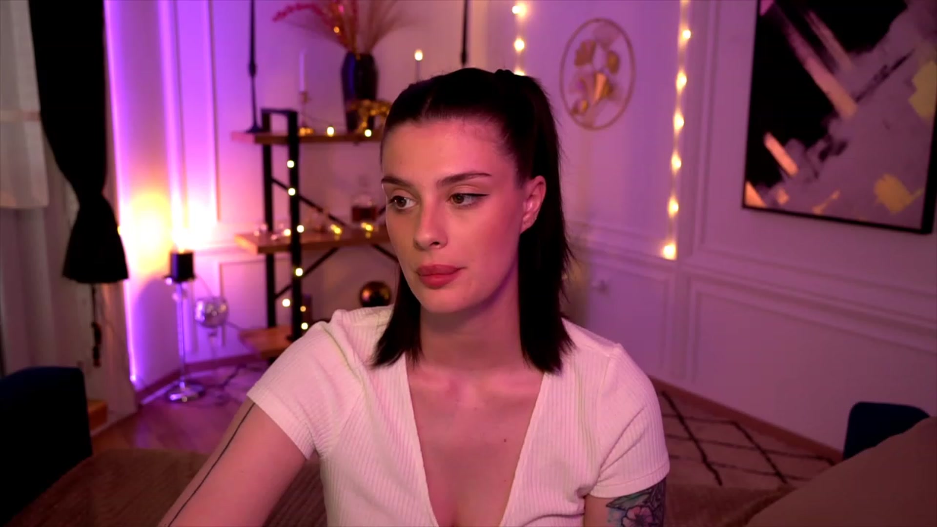 Gallery image thumbnail from lucynutty's myfreecams stream on, 05/24/2023, 16:48 image 11 of 20