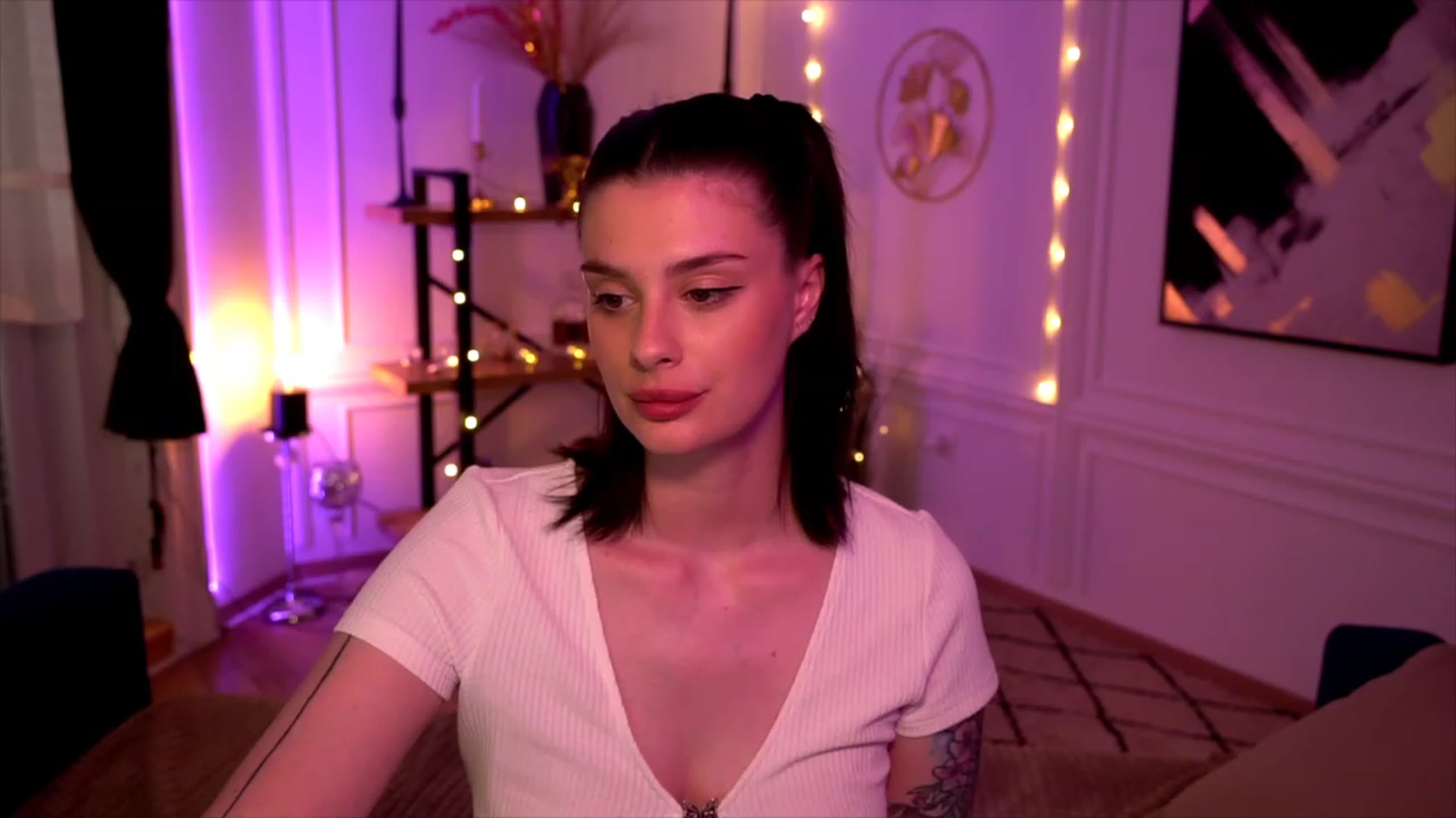 Gallery image thumbnail from lucynutty's myfreecams stream on, 05/24/2023, 16:48 image 19 of 20