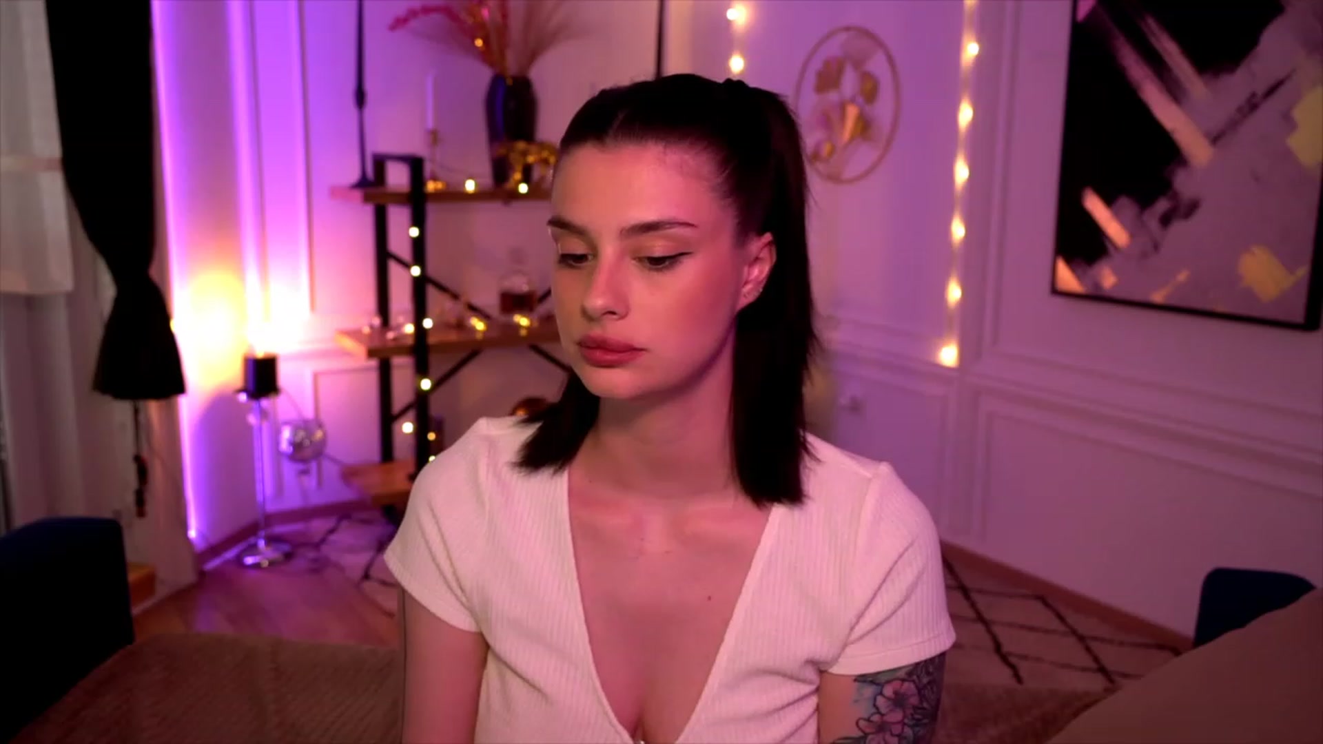 Gallery image thumbnail from lucynutty's myfreecams stream on, 05/24/2023, 16:48 image 5 of 20