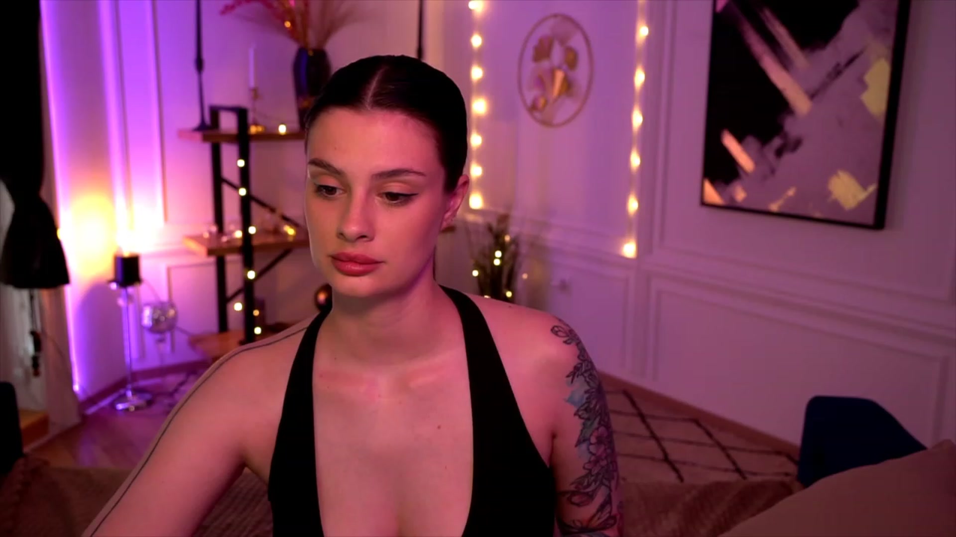 Gallery image thumbnail from lucynutty's myfreecams stream on, 05/25/2023, 16:15 image 5 of 20