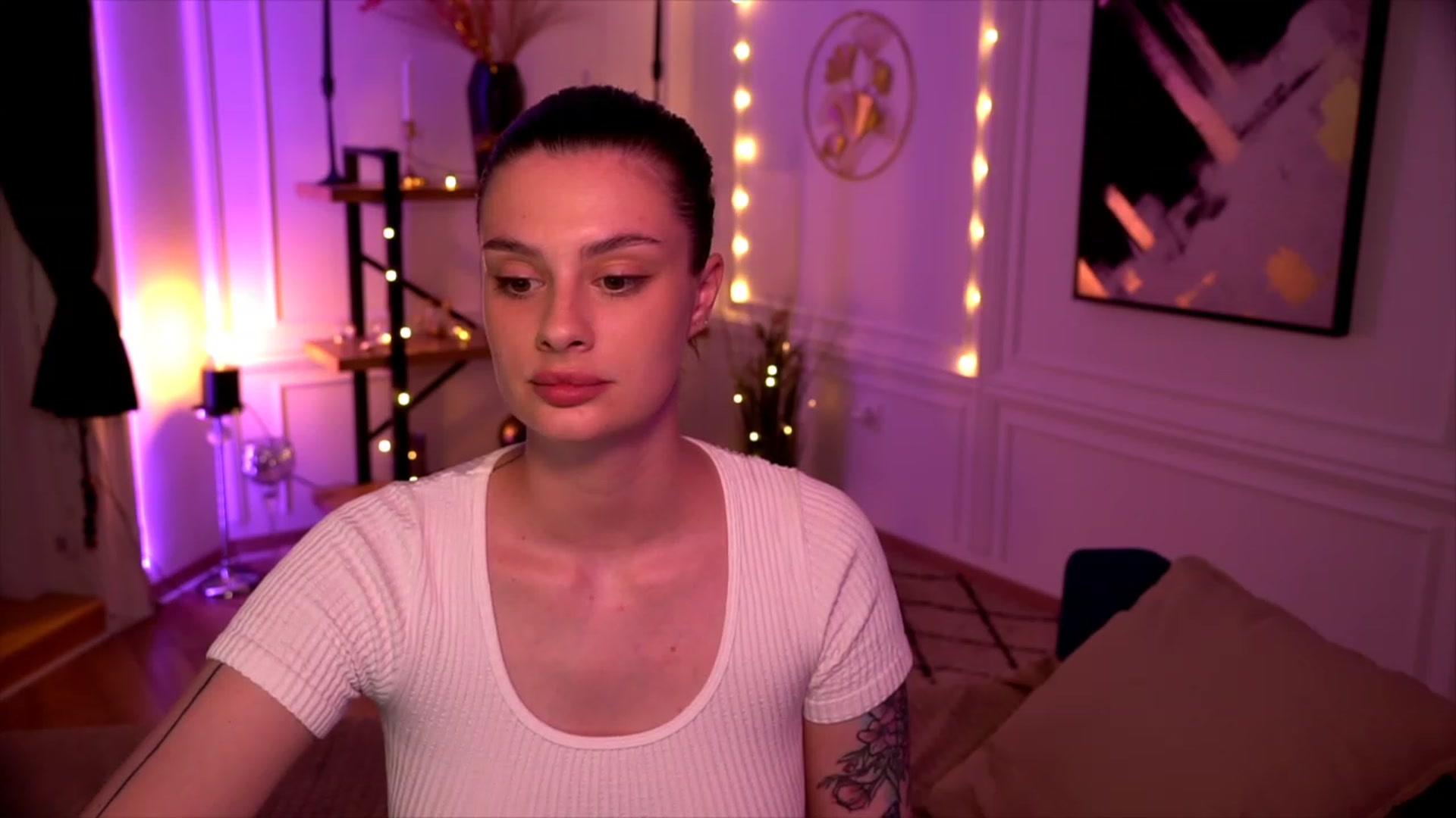 Gallery image thumbnail from lucynutty's myfreecams stream on, 05/26/2023, 17:04 image 5 of 20