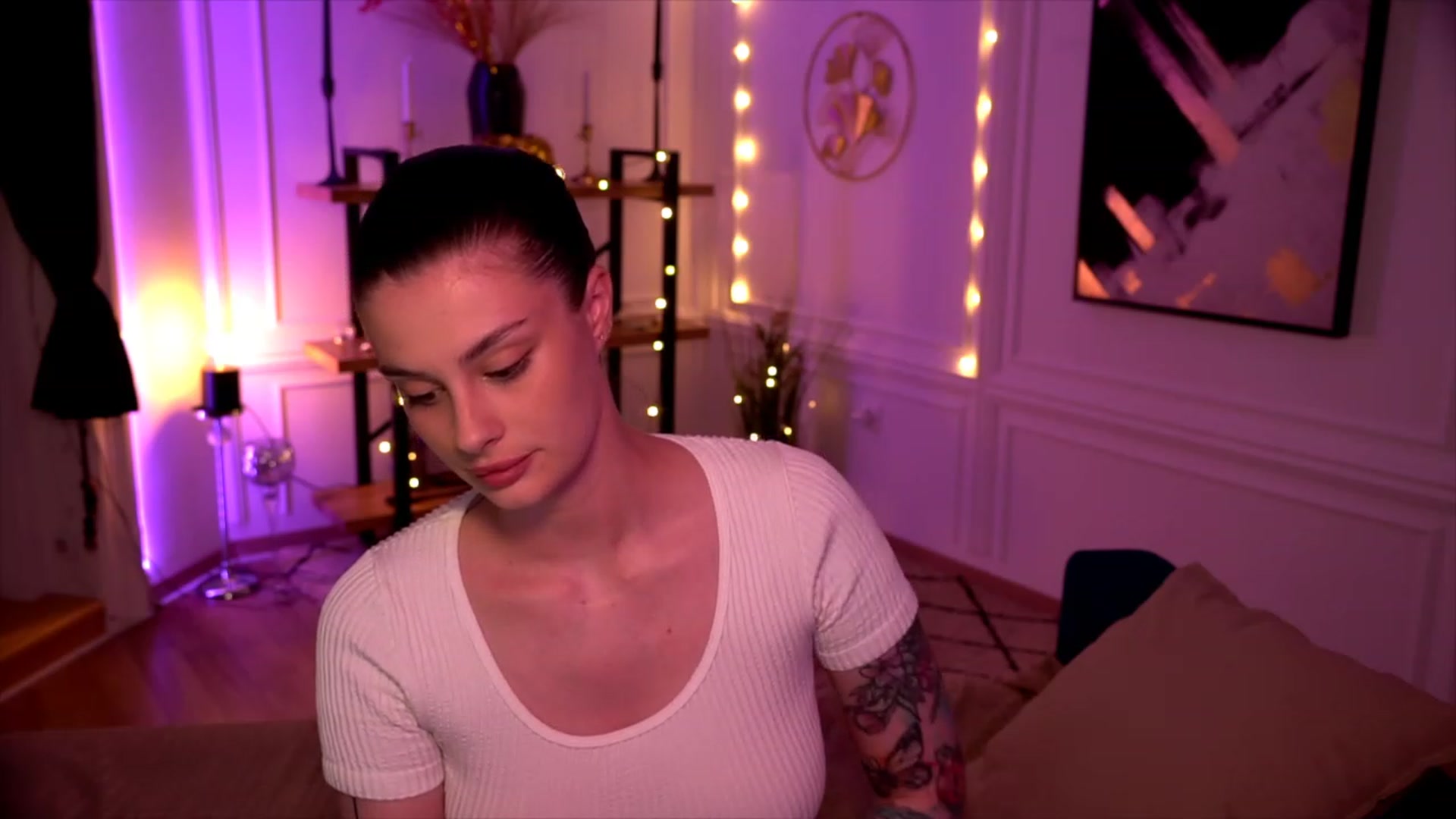 Gallery image thumbnail from lucynutty's myfreecams stream on, 05/26/2023, 17:04 image 20 of 20