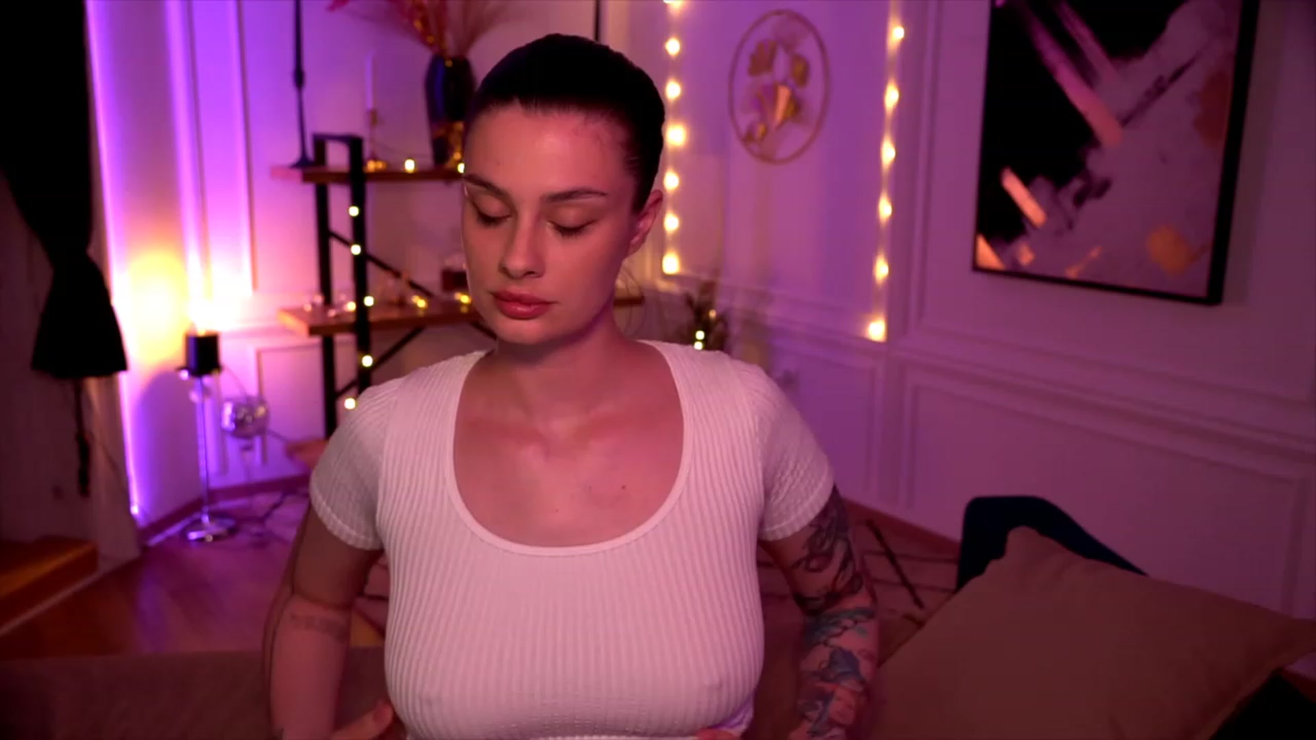 Gallery image thumbnail from lucynutty's myfreecams stream on, 05/26/2023, 18:51 image 5 of 20