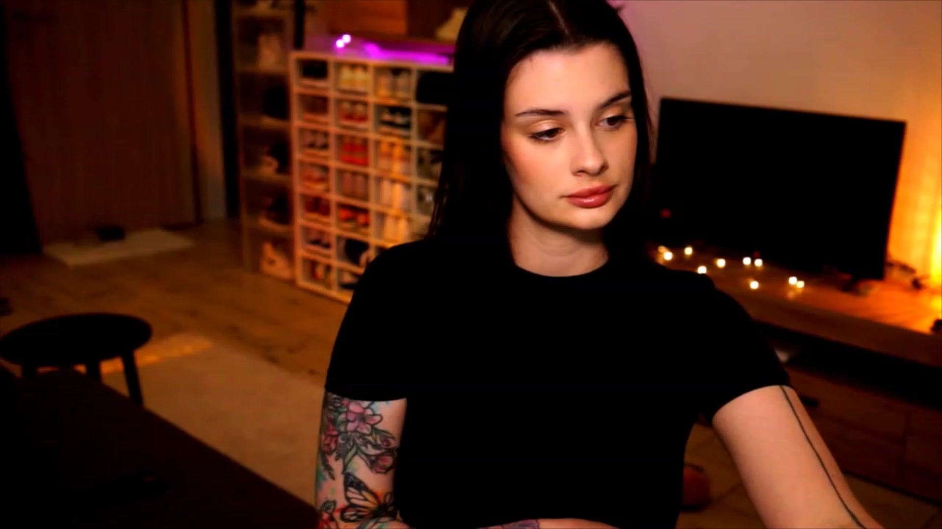 Gallery image thumbnail from lucynutty's myfreecams stream on, 06/04/2023, 15:14 image 16 of 20