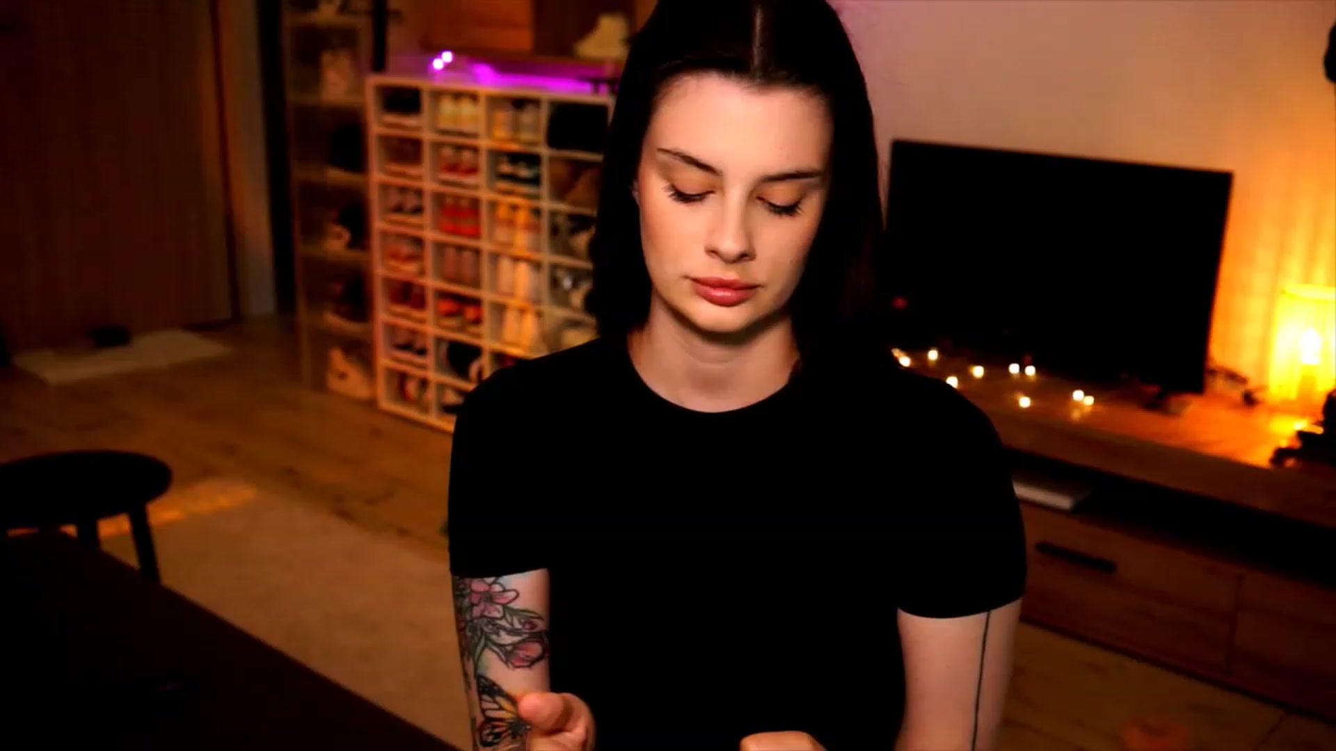 Gallery image thumbnail from lucynutty's myfreecams stream on, 06/04/2023, 15:14 image 9 of 20
