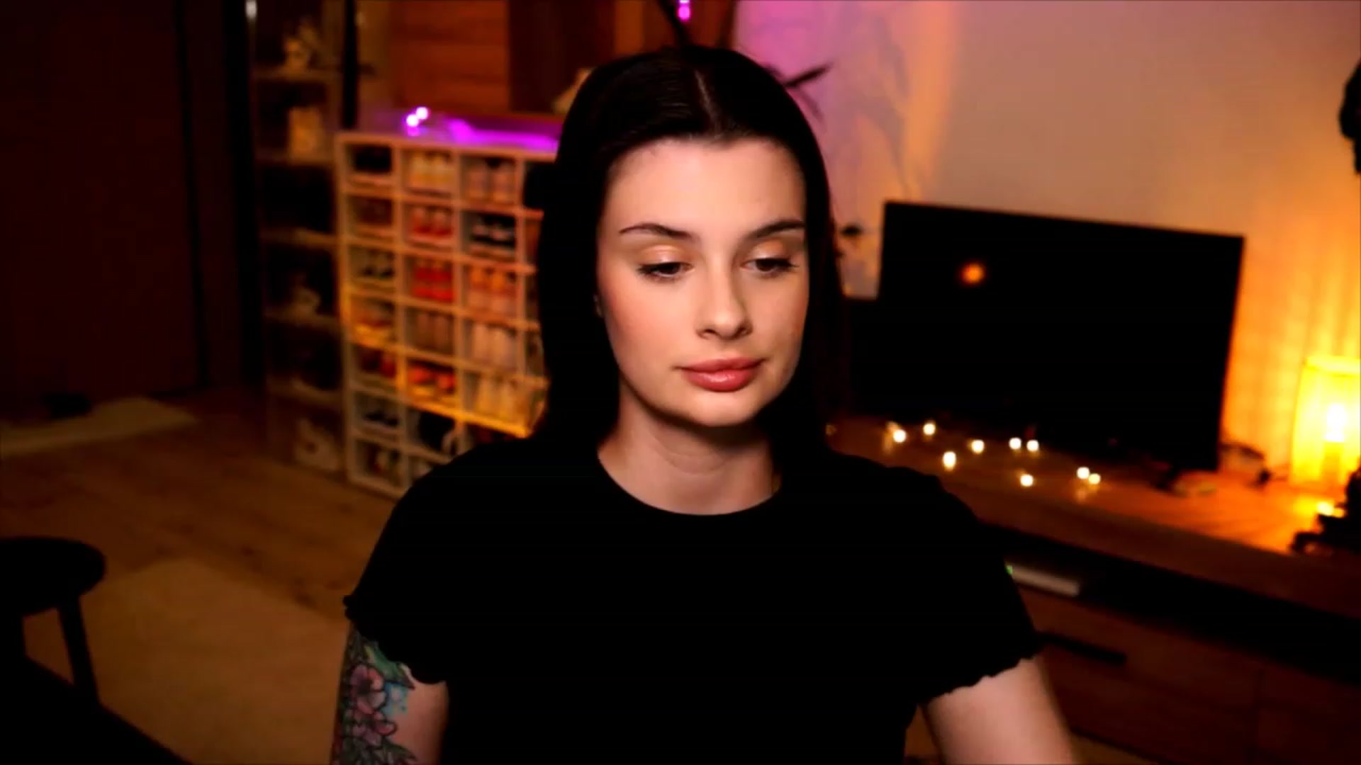 Gallery image thumbnail from lucynutty's myfreecams stream on, 06/04/2023, 19:14 image 4 of 20