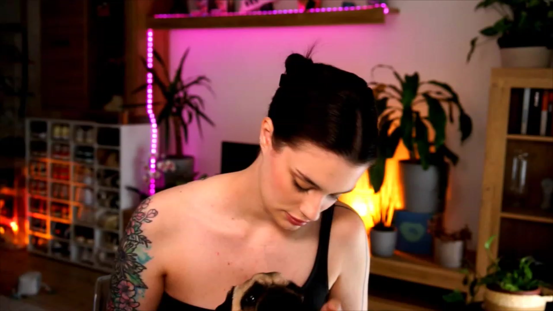 Gallery image thumbnail from lucynutty's myfreecams stream on, 06/05/2023, 09:49 image 10 of 20
