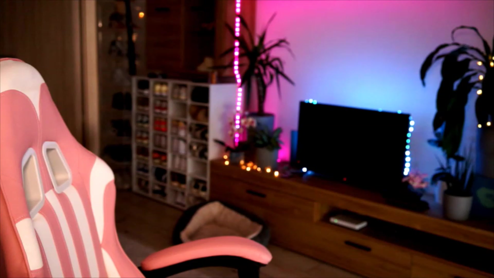 Gallery image thumbnail from lucynutty's myfreecams stream on, 06/10/2023, 09:04 image 19 of 20
