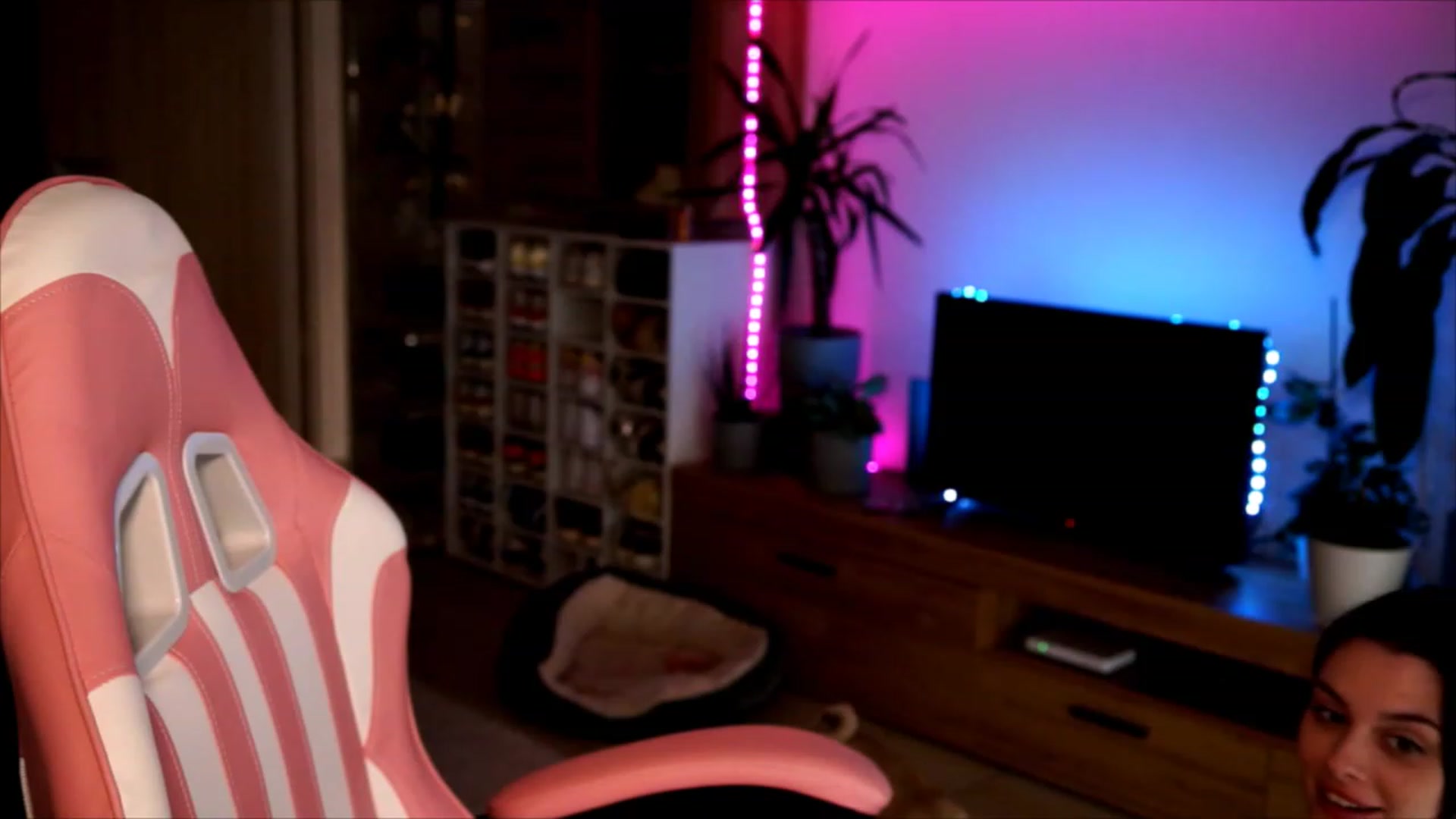 Gallery image thumbnail from lucynutty's myfreecams stream on, 06/11/2023, 11:16 image 19 of 20