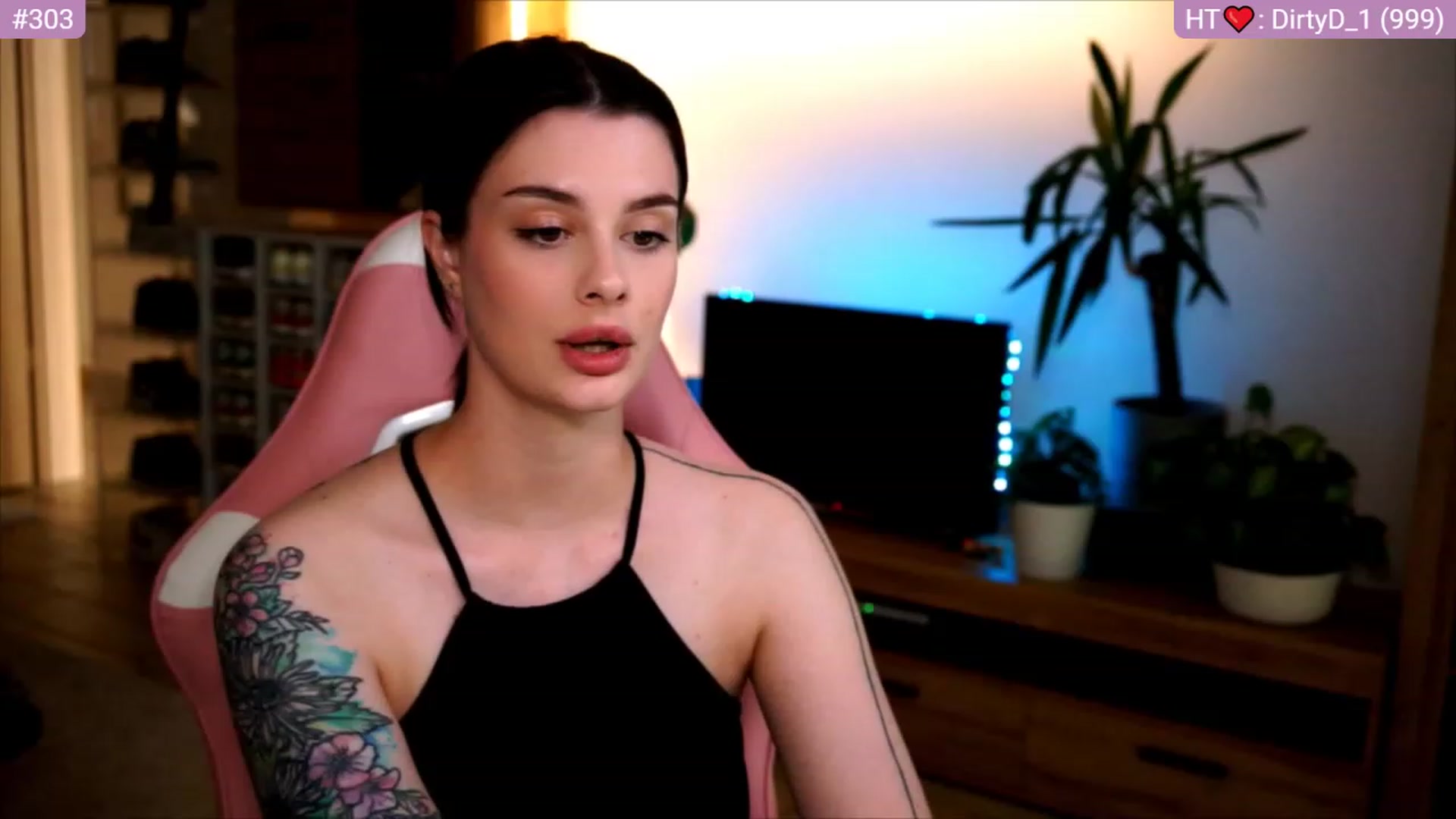 Gallery image thumbnail from lucynutty's myfreecams stream on, 06/18/2023, 17:28 image 15 of 20