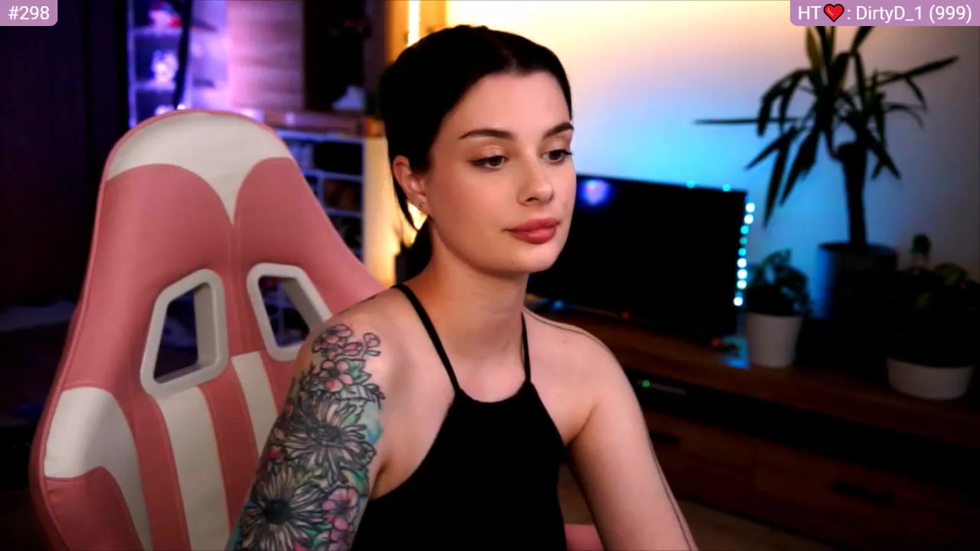 Gallery image thumbnail from lucynutty's myfreecams stream on, 06/18/2023, 19:08 image 18 of 20