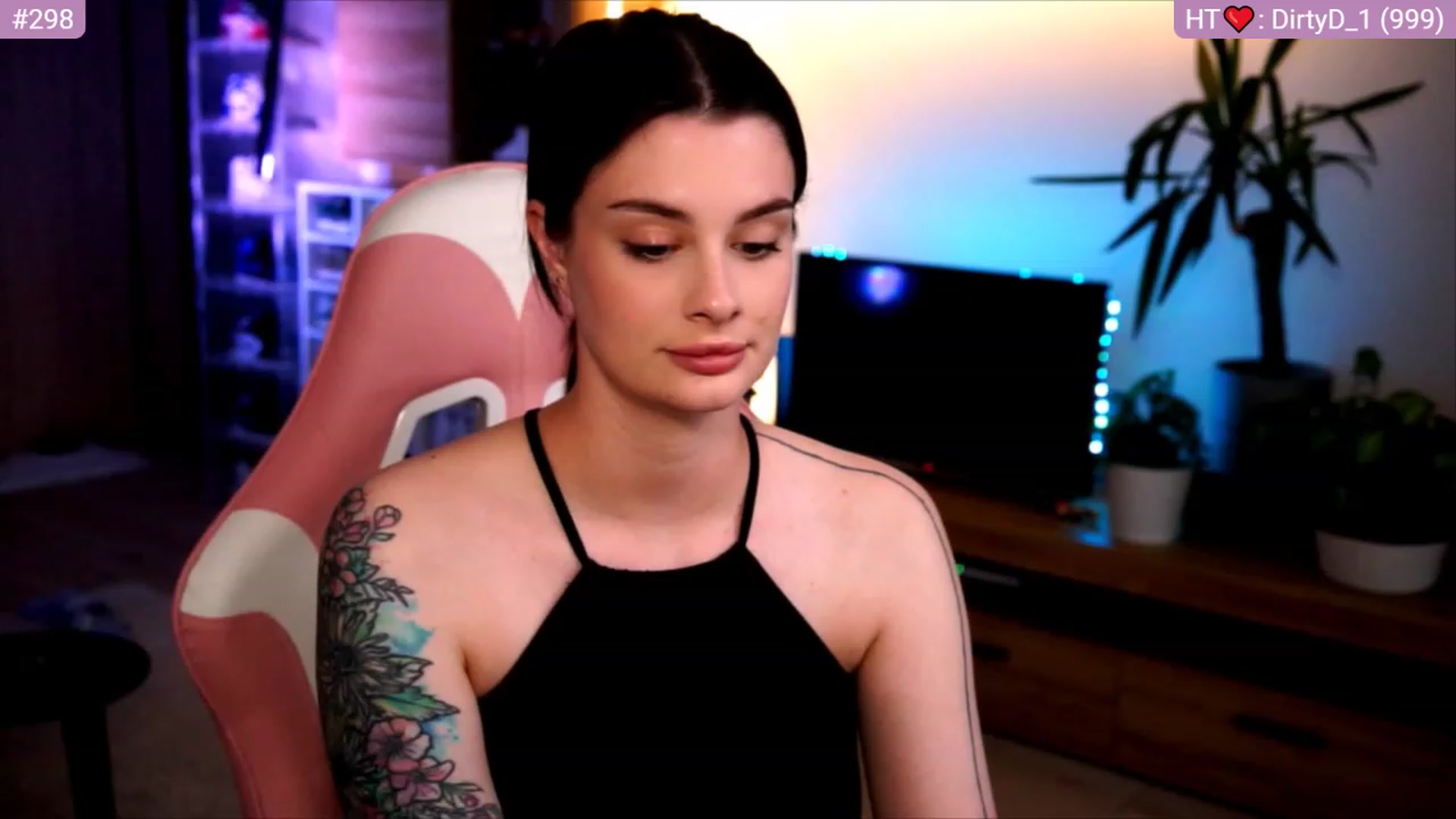 Gallery image thumbnail from lucynutty's myfreecams stream on, 06/18/2023, 19:08 image 17 of 20