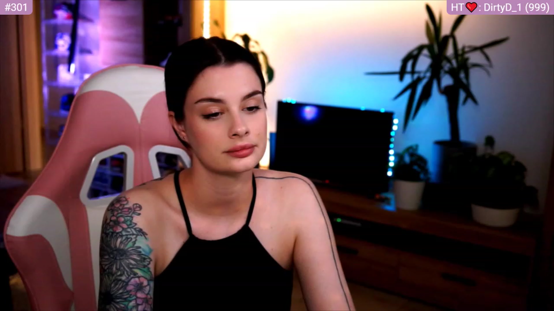 Gallery image thumbnail from lucynutty's myfreecams stream on, 06/18/2023, 19:08 image 6 of 20