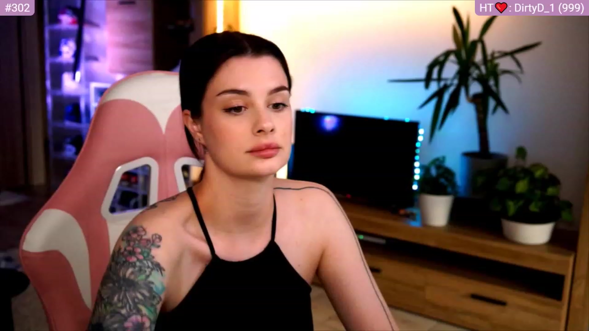 Gallery image thumbnail from lucynutty's myfreecams stream on, 06/18/2023, 19:08 image 8 of 20