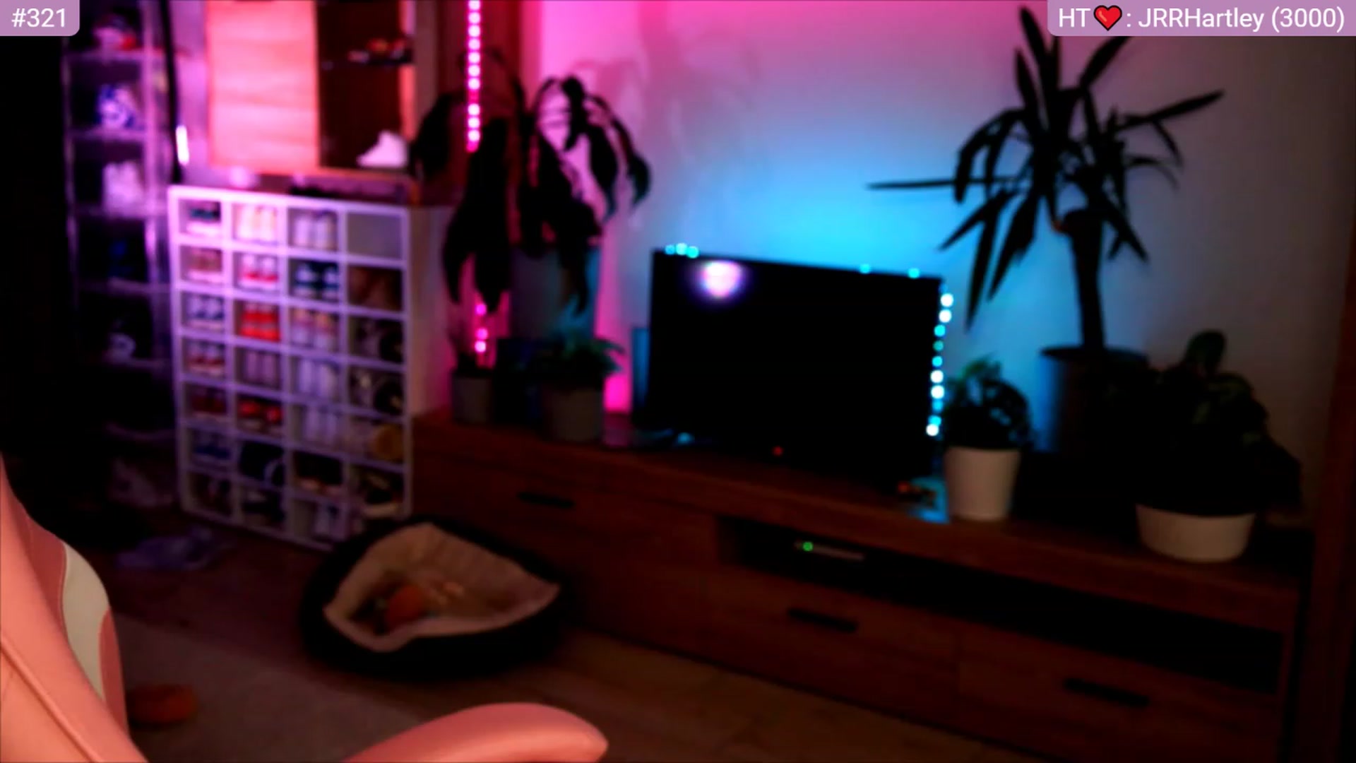 Gallery image thumbnail from lucynutty's myfreecams stream on, 06/20/2023, 19:17 image 11 of 20