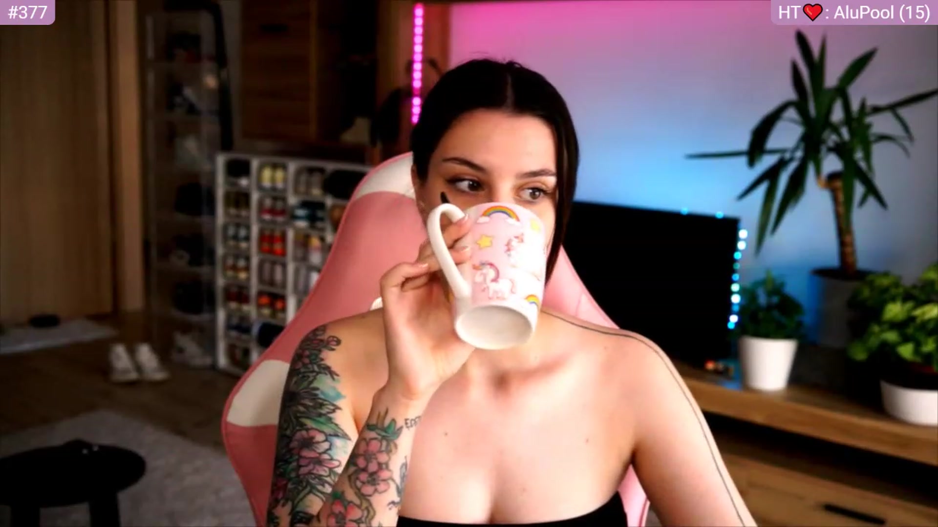 Gallery image thumbnail from lucynutty's myfreecams stream on, 06/23/2023, 07:49 image 13 of 20