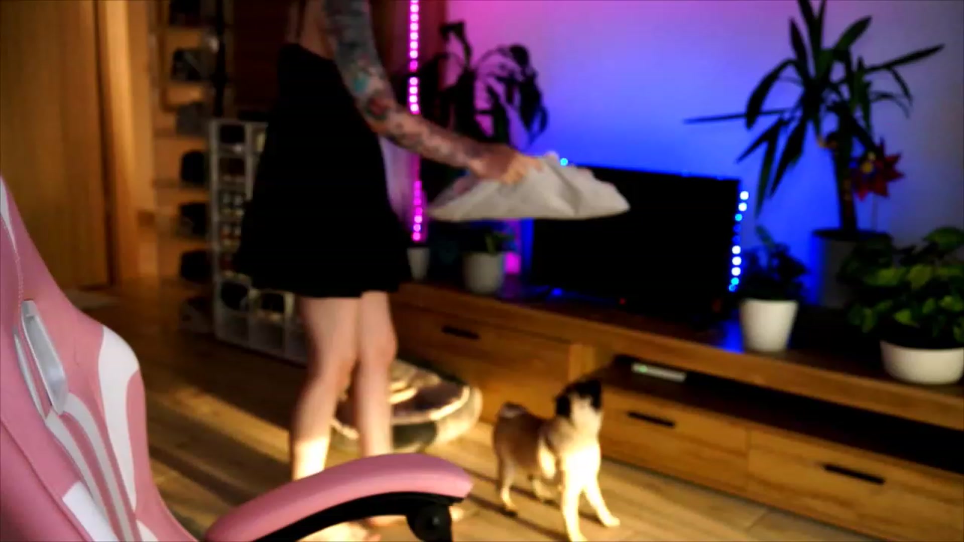 Gallery image thumbnail from lucynutty's myfreecams stream on, 06/26/2023, 18:08 image 14 of 20