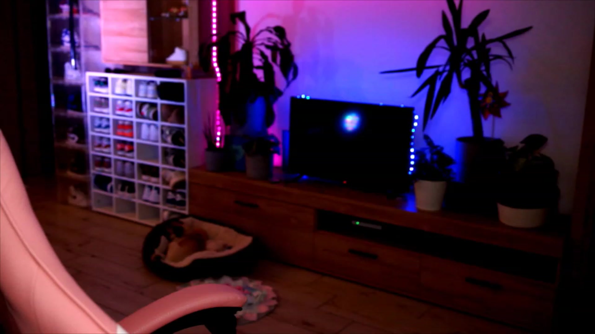 Gallery image thumbnail from lucynutty's myfreecams stream on, 06/26/2023, 19:51 image 2 of 20