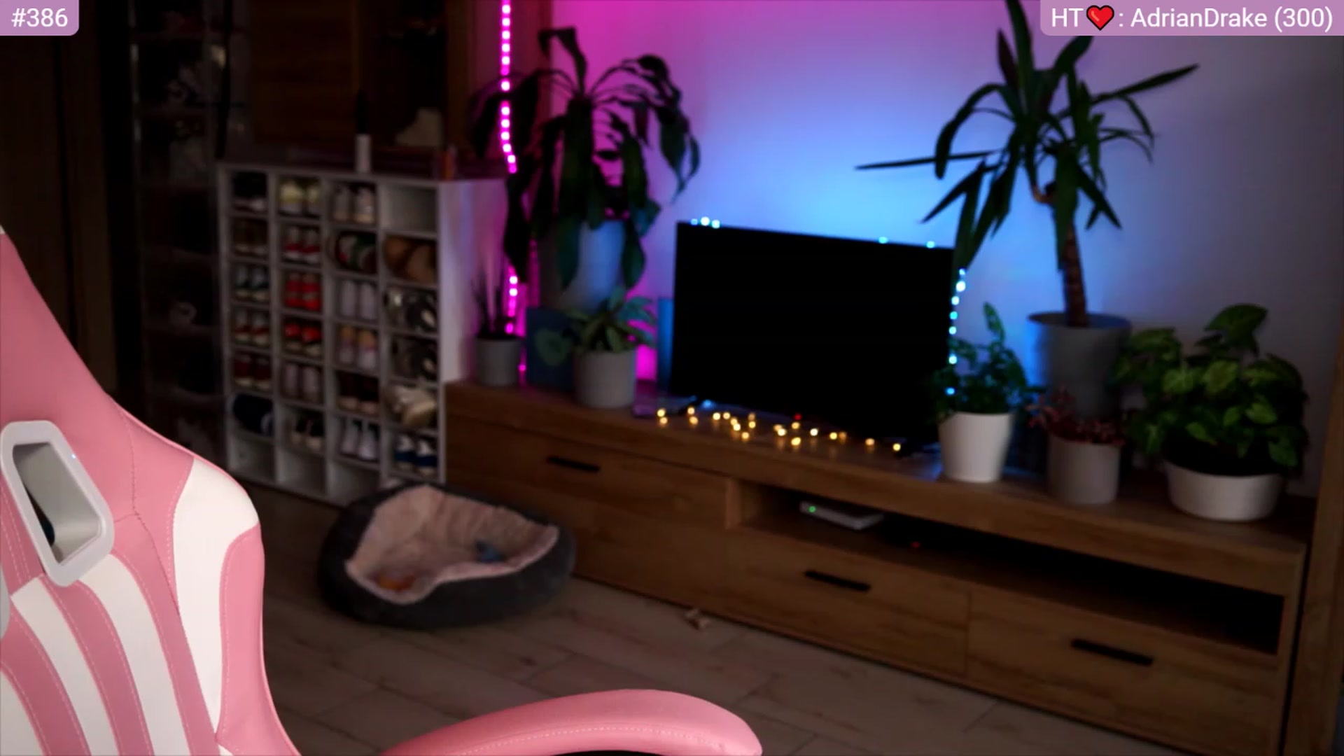 Gallery image thumbnail from lucynutty's myfreecams stream on, 06/28/2023, 18:35 image 19 of 20