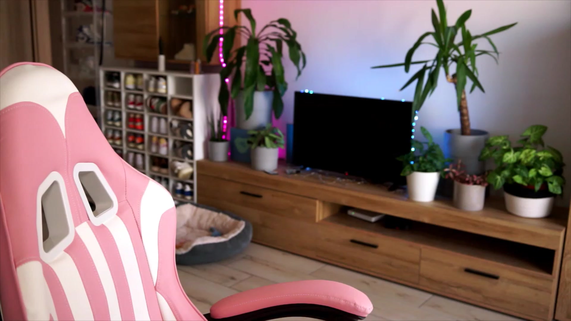 Gallery image thumbnail from lucynutty's myfreecams stream on, 06/29/2023, 10:16 image 1 of 20