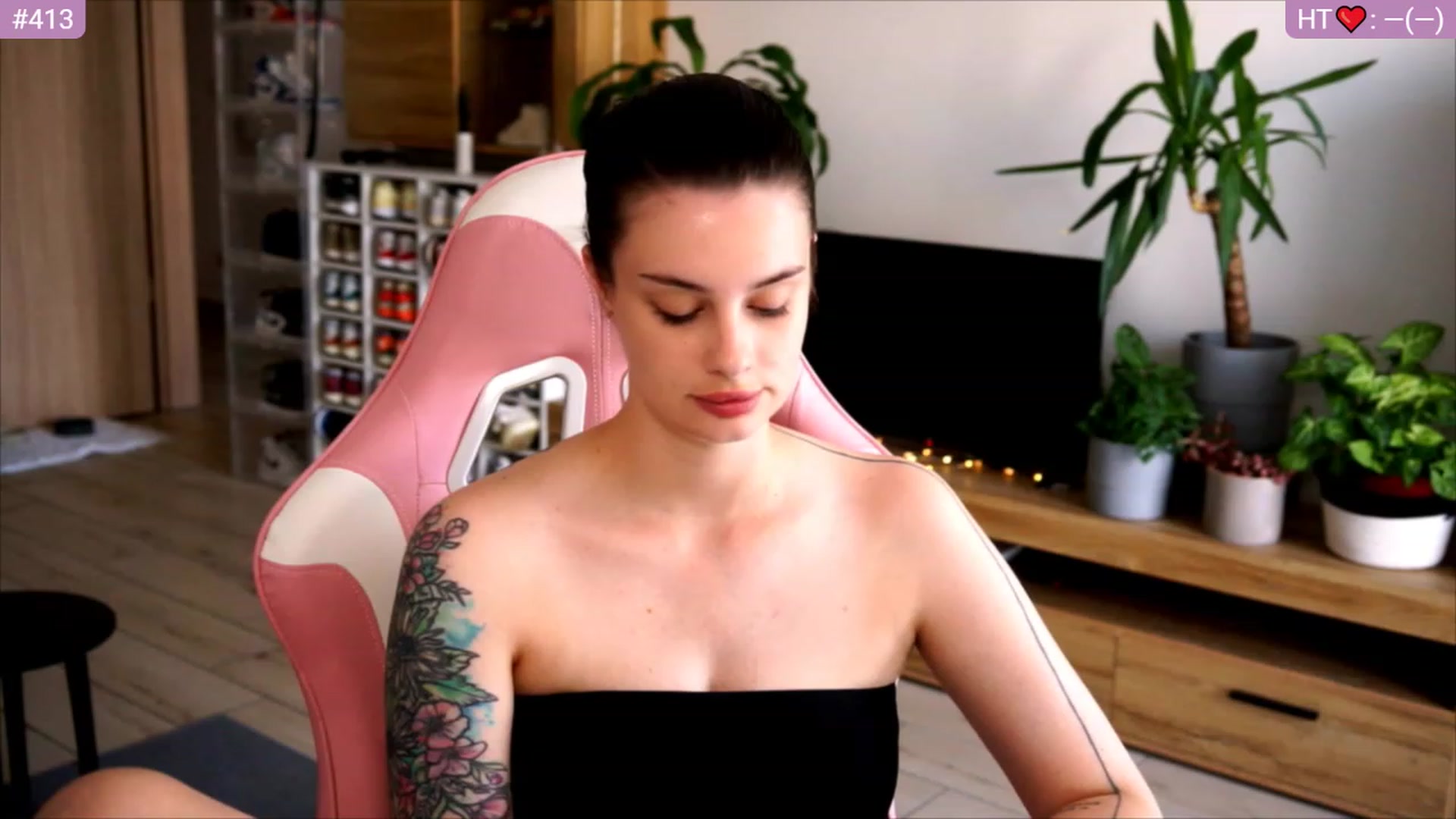 Gallery image thumbnail from lucynutty's myfreecams stream on, 06/30/2023, 09:29 image 7 of 20