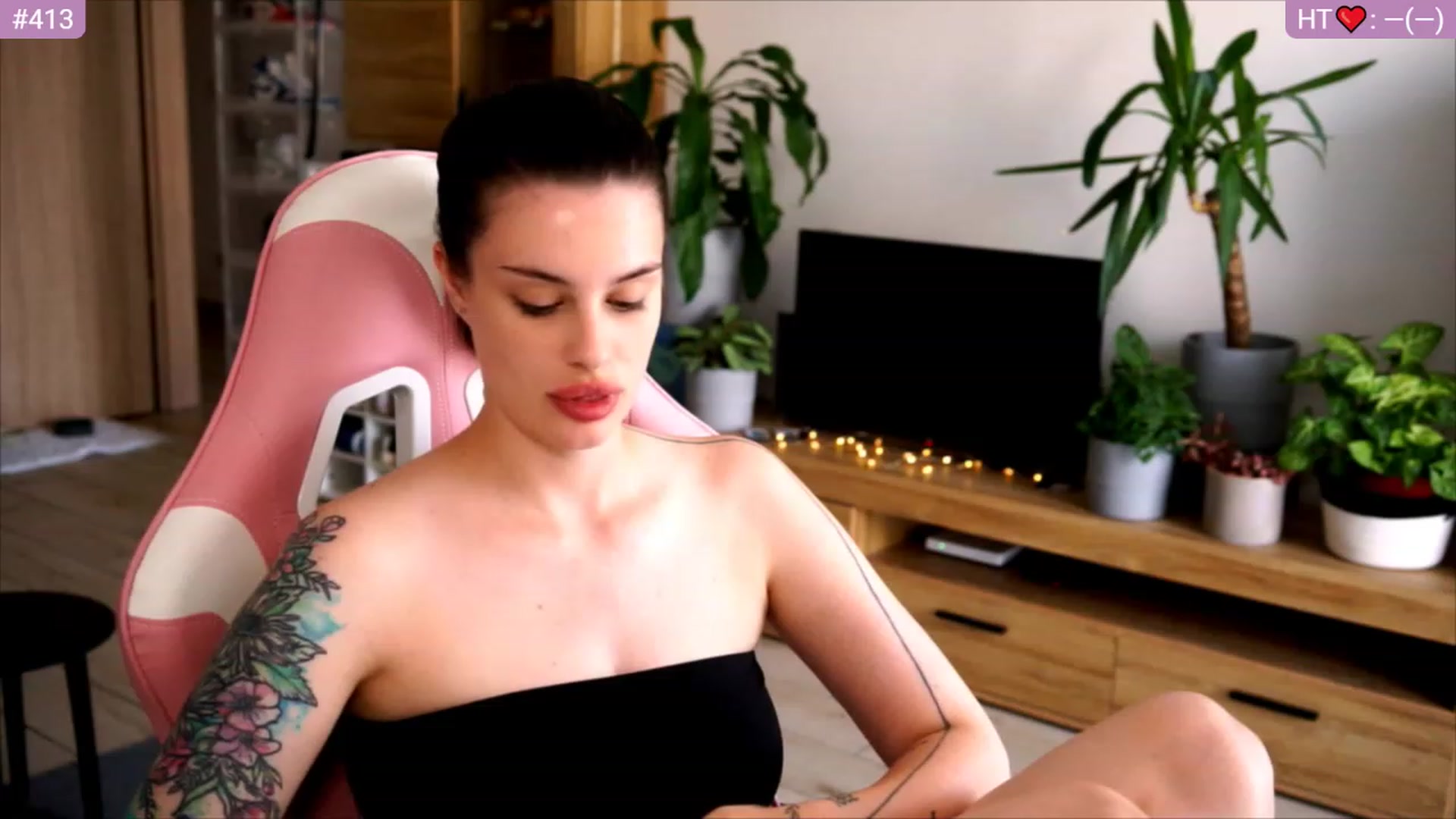 Gallery image thumbnail from lucynutty's myfreecams stream on, 06/30/2023, 09:29 image 12 of 20