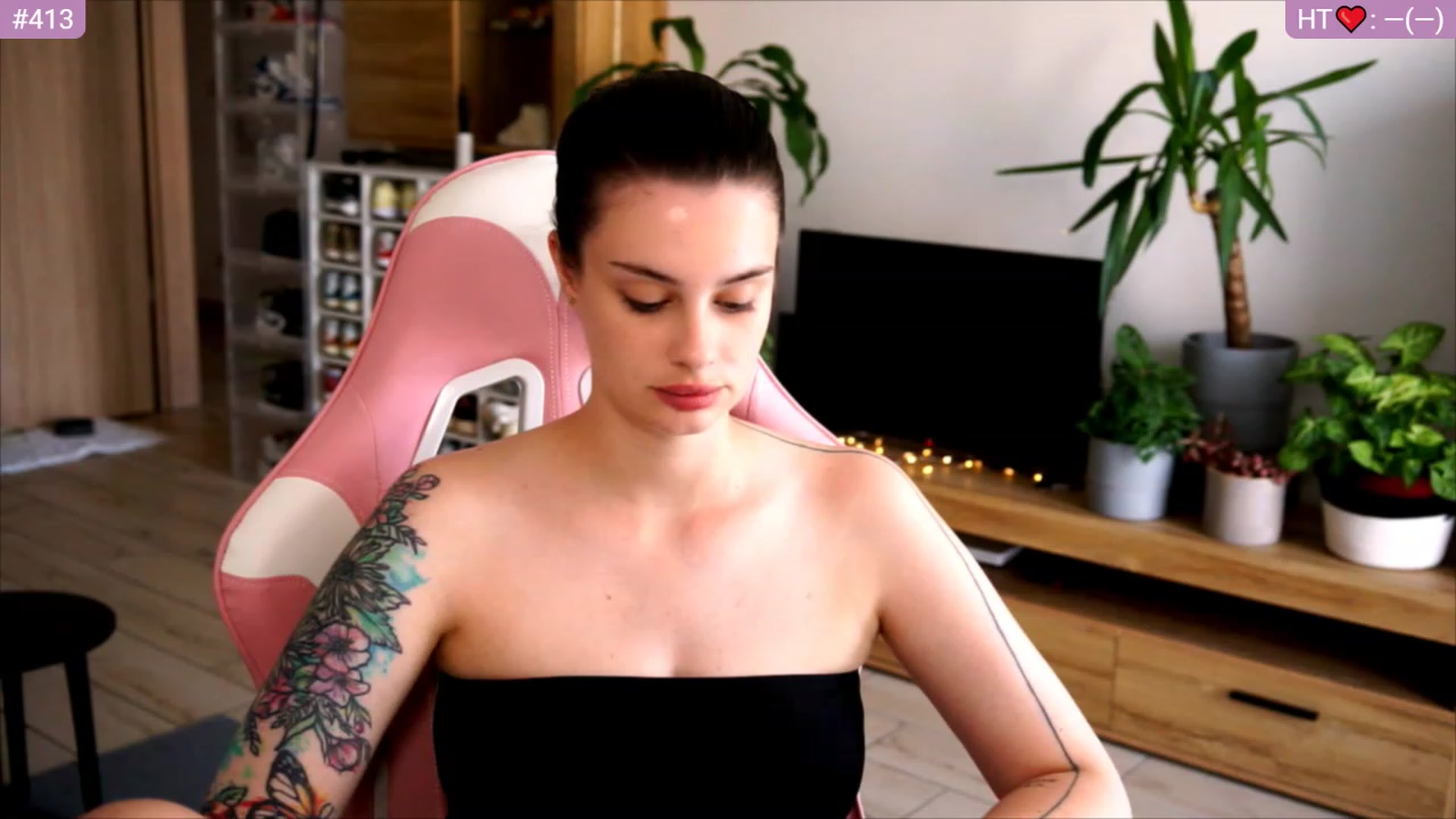 Gallery image thumbnail from lucynutty's myfreecams stream on, 06/30/2023, 09:29 image 11 of 20