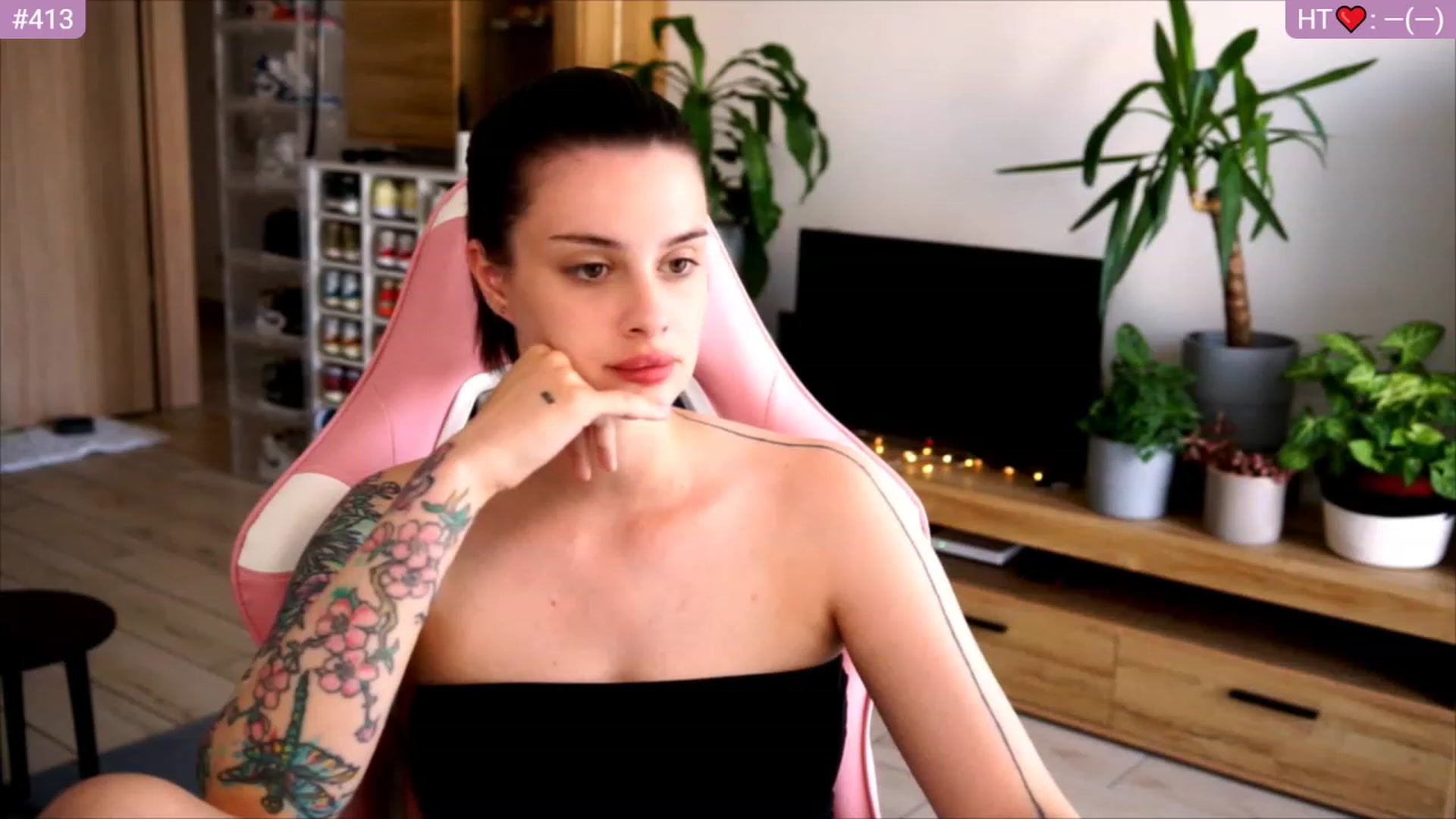 Gallery image thumbnail from lucynutty's myfreecams stream on, 06/30/2023, 09:29 image 4 of 20