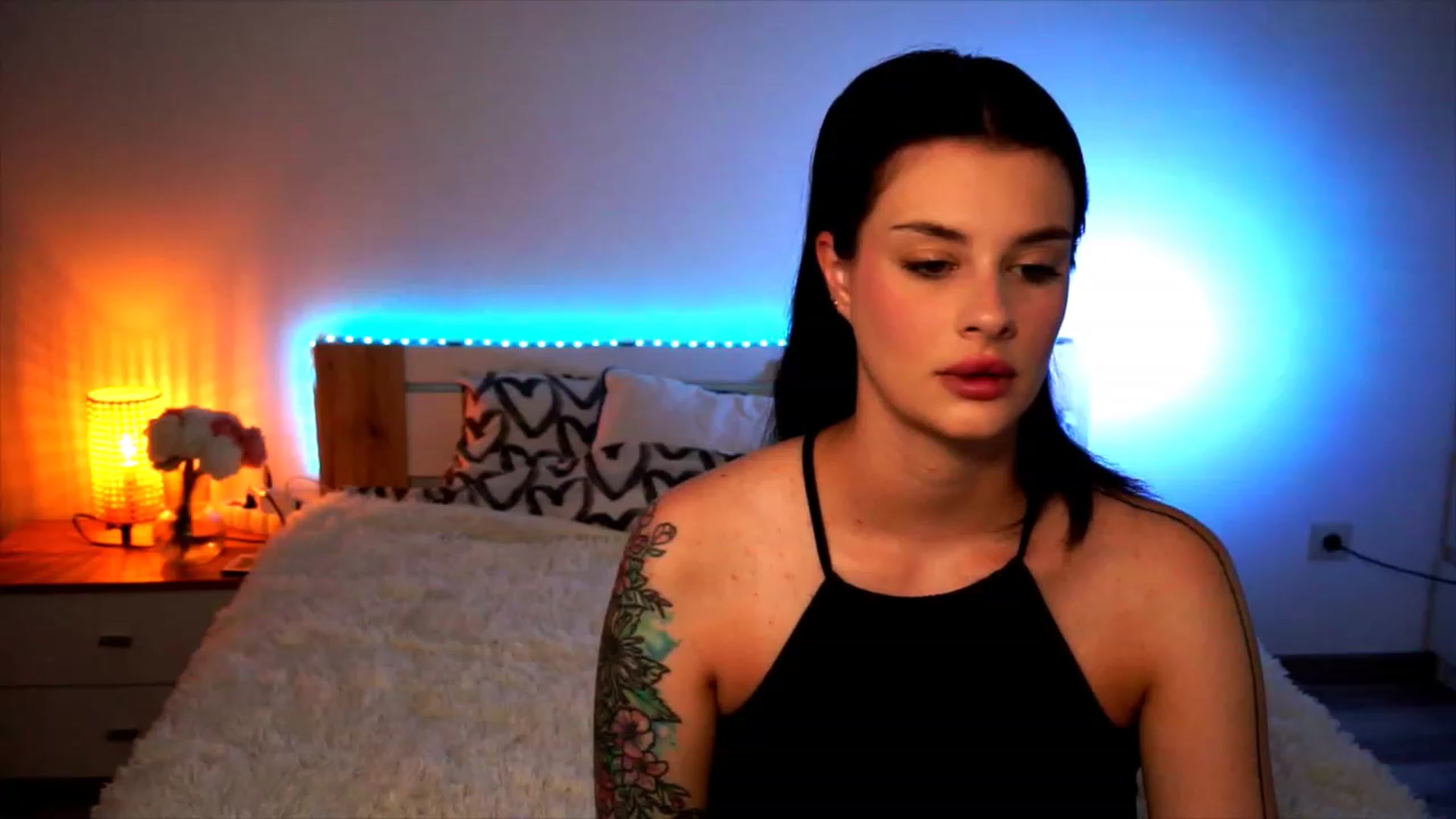 Gallery image thumbnail from lucynutty's myfreecams stream on, 08/01/2023, 08:05 image 11 of 20