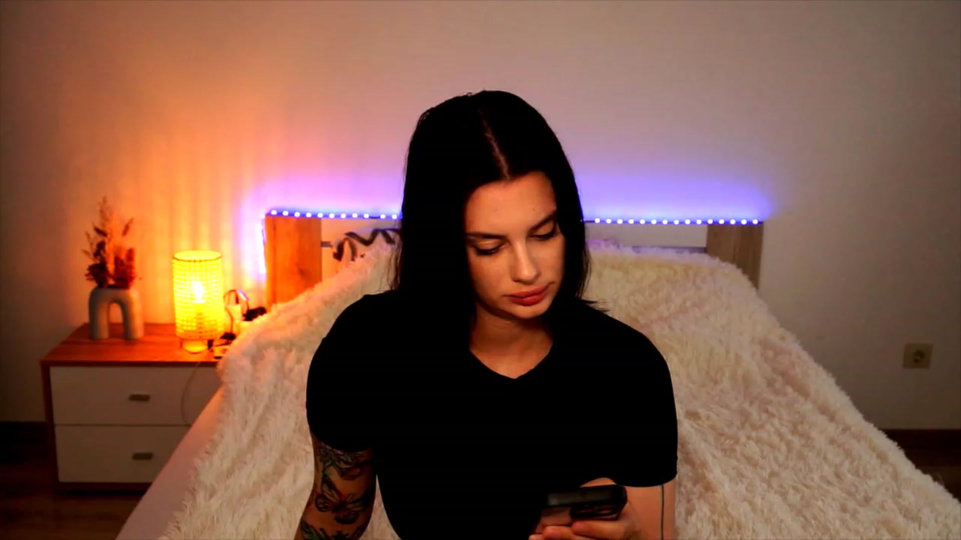 Gallery image thumbnail from lucynutty's myfreecams stream on, 08/06/2023, 07:46 image 14 of 20