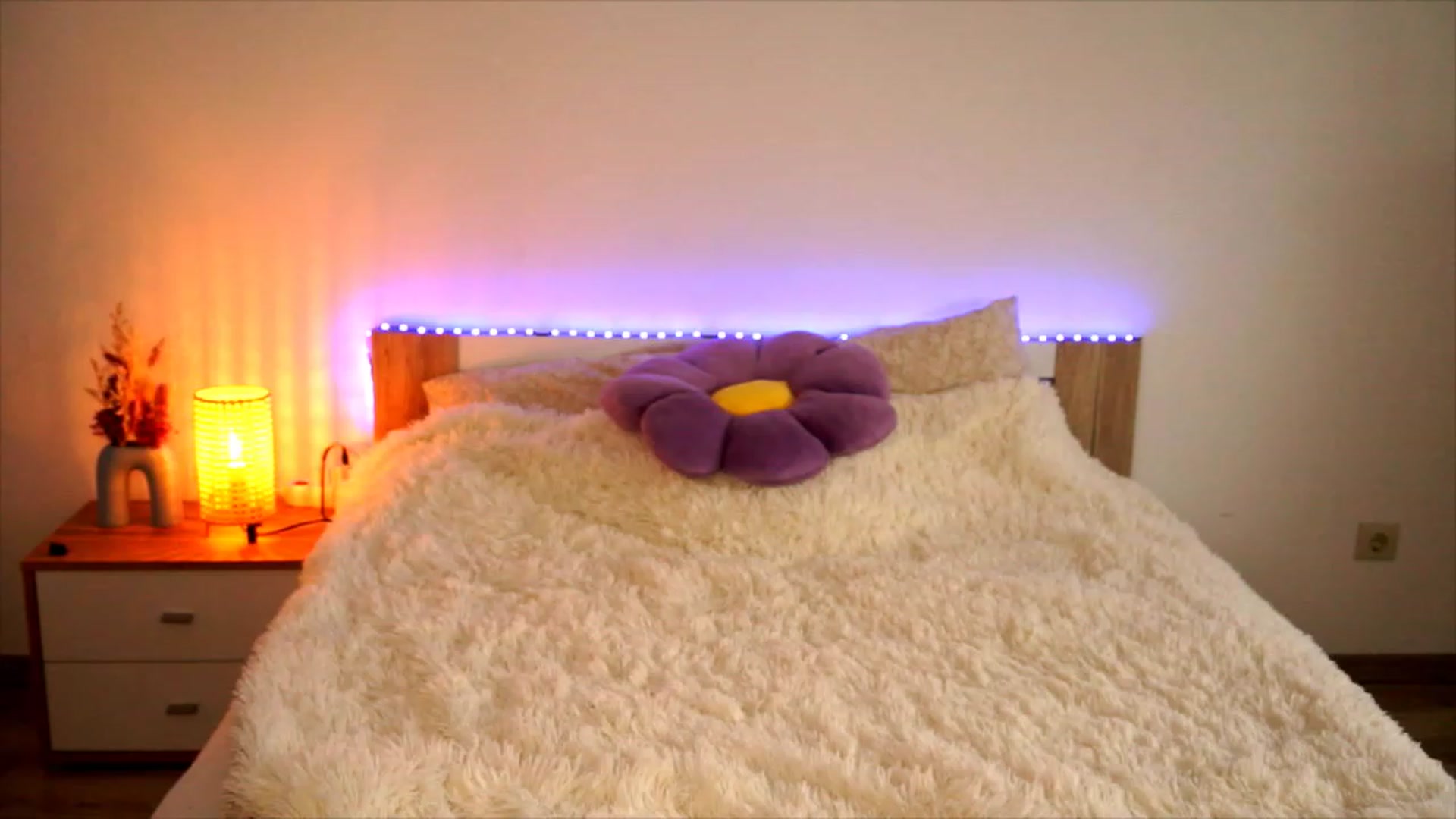 Gallery image thumbnail from lucynutty's myfreecams stream on, 08/09/2023, 08:44 image 9 of 20