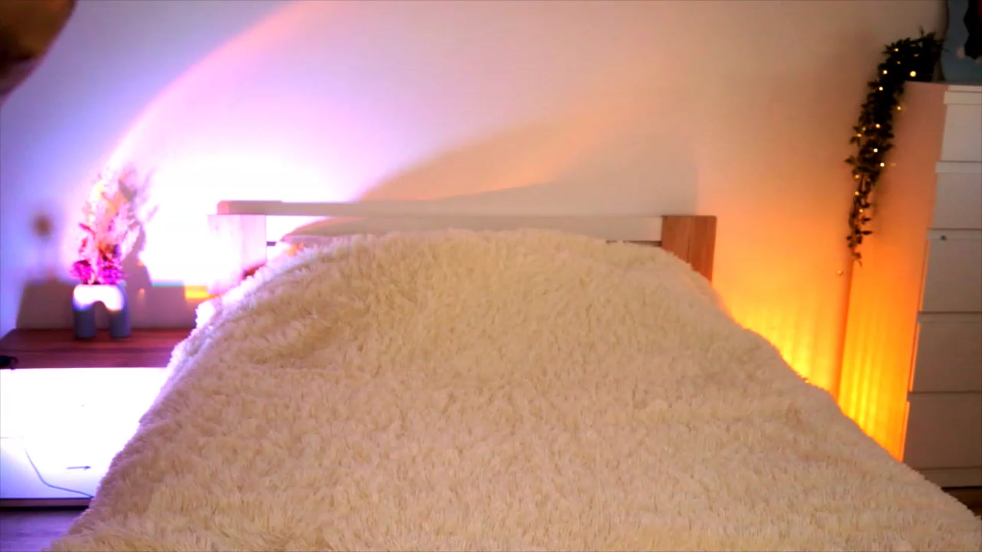 Gallery image thumbnail from lucynutty's myfreecams stream on, 08/12/2023, 09:08 image 2 of 20