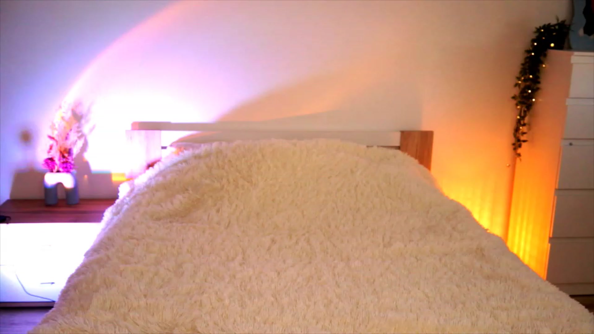 Gallery image thumbnail from lucynutty's myfreecams stream on, 08/12/2023, 09:08 image 9 of 20