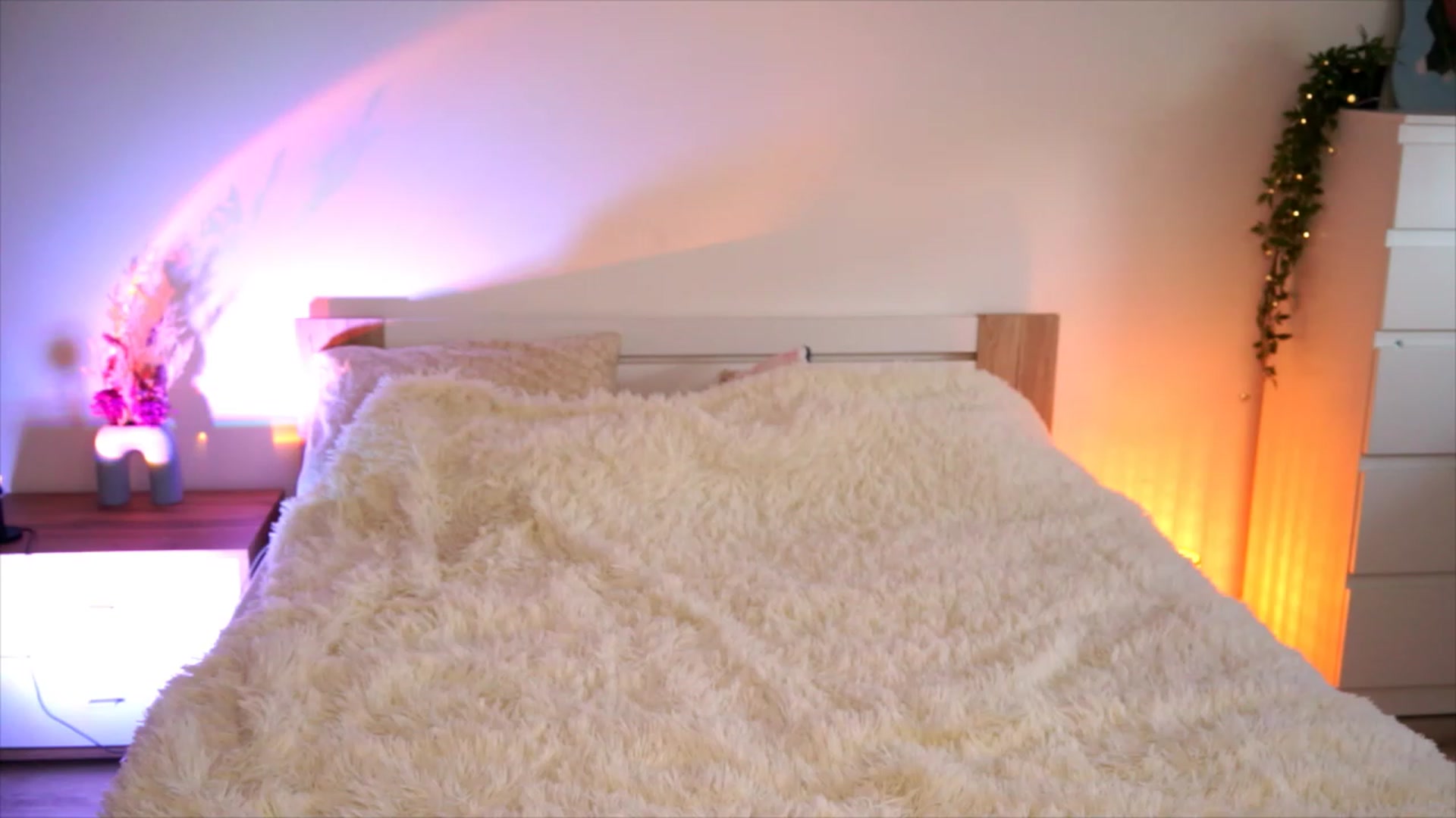 Gallery image thumbnail from lucynutty's myfreecams stream on, 08/12/2023, 12:32 image 18 of 20
