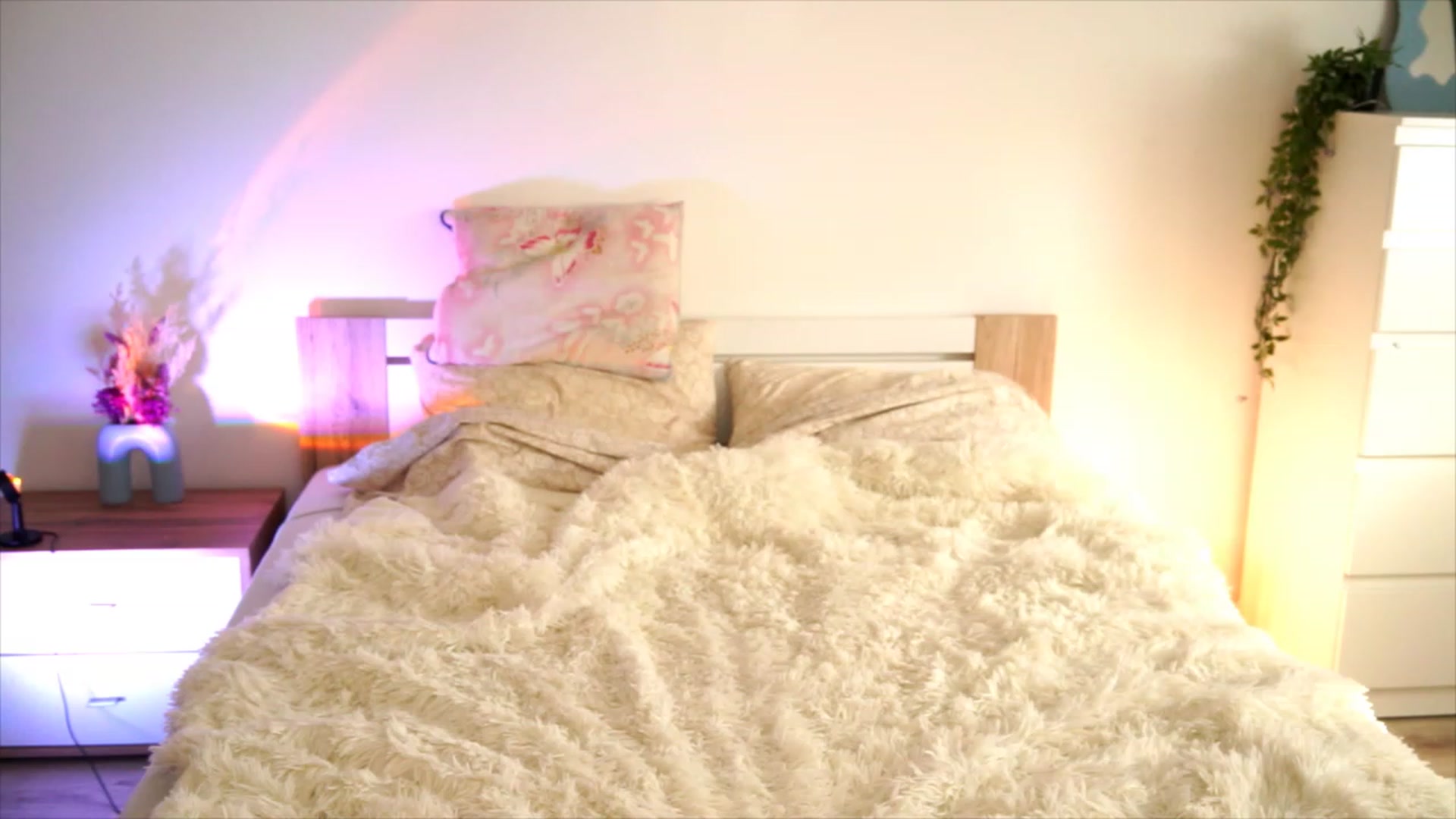Gallery image thumbnail from lucynutty's myfreecams stream on, 08/13/2023, 15:25 image 20 of 20