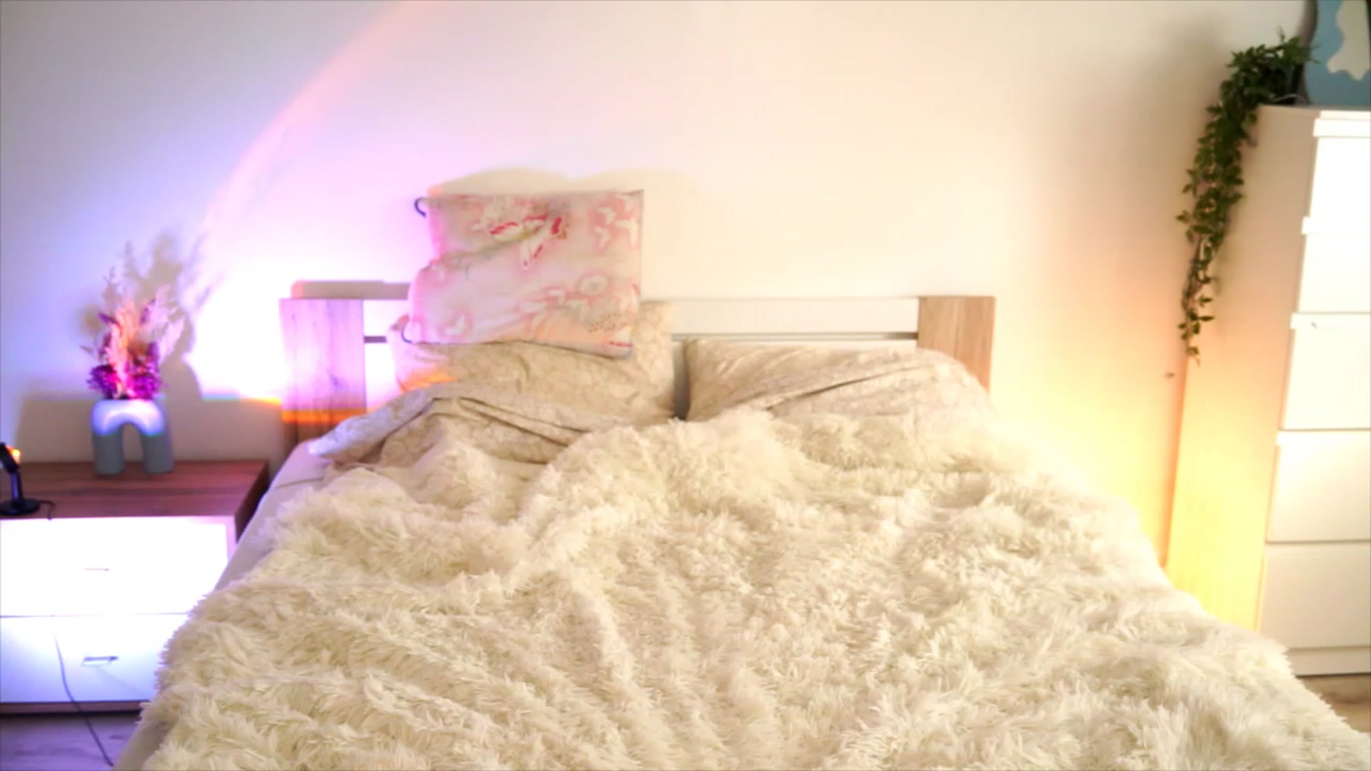 Gallery image thumbnail from lucynutty's myfreecams stream on, 08/13/2023, 15:25 image 6 of 20