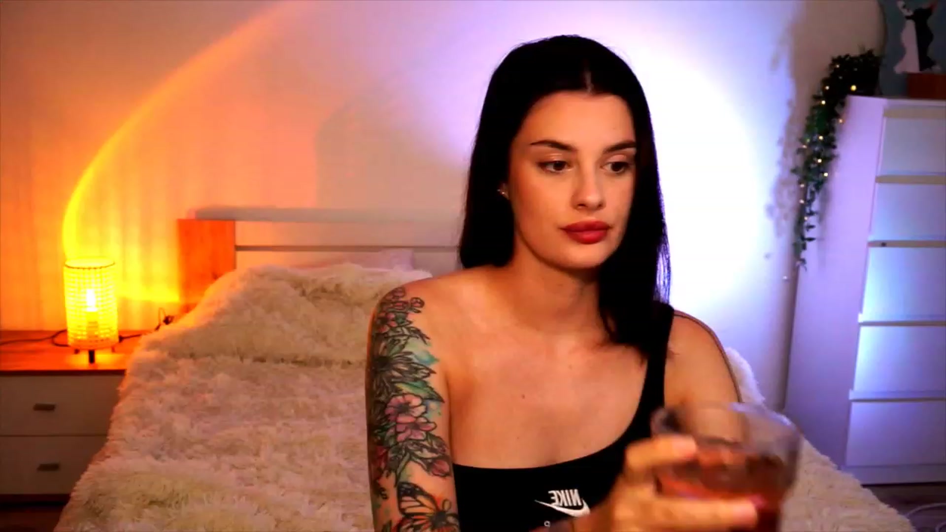 Gallery image thumbnail from lucynutty's myfreecams stream on, 08/16/2023, 16:18 image 3 of 20