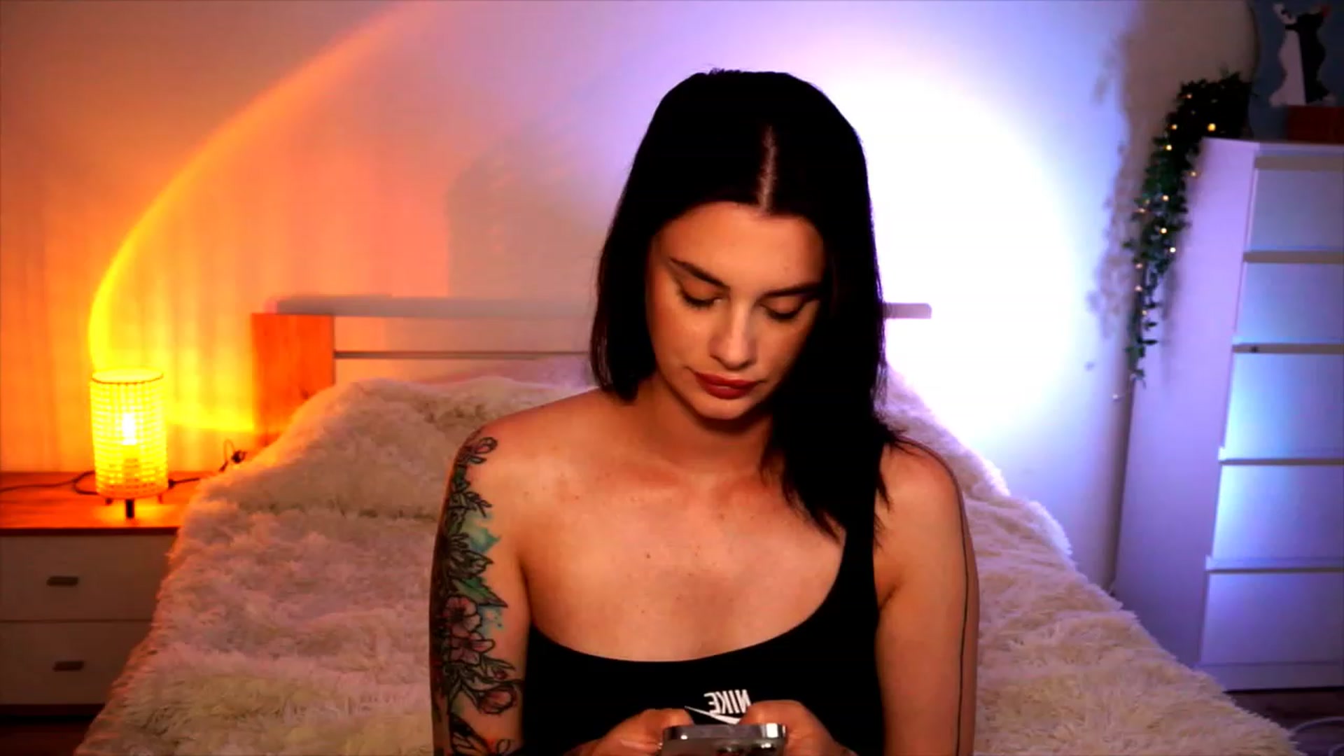 Gallery image thumbnail from lucynutty's myfreecams stream on, 08/16/2023, 17:27 image 13 of 20