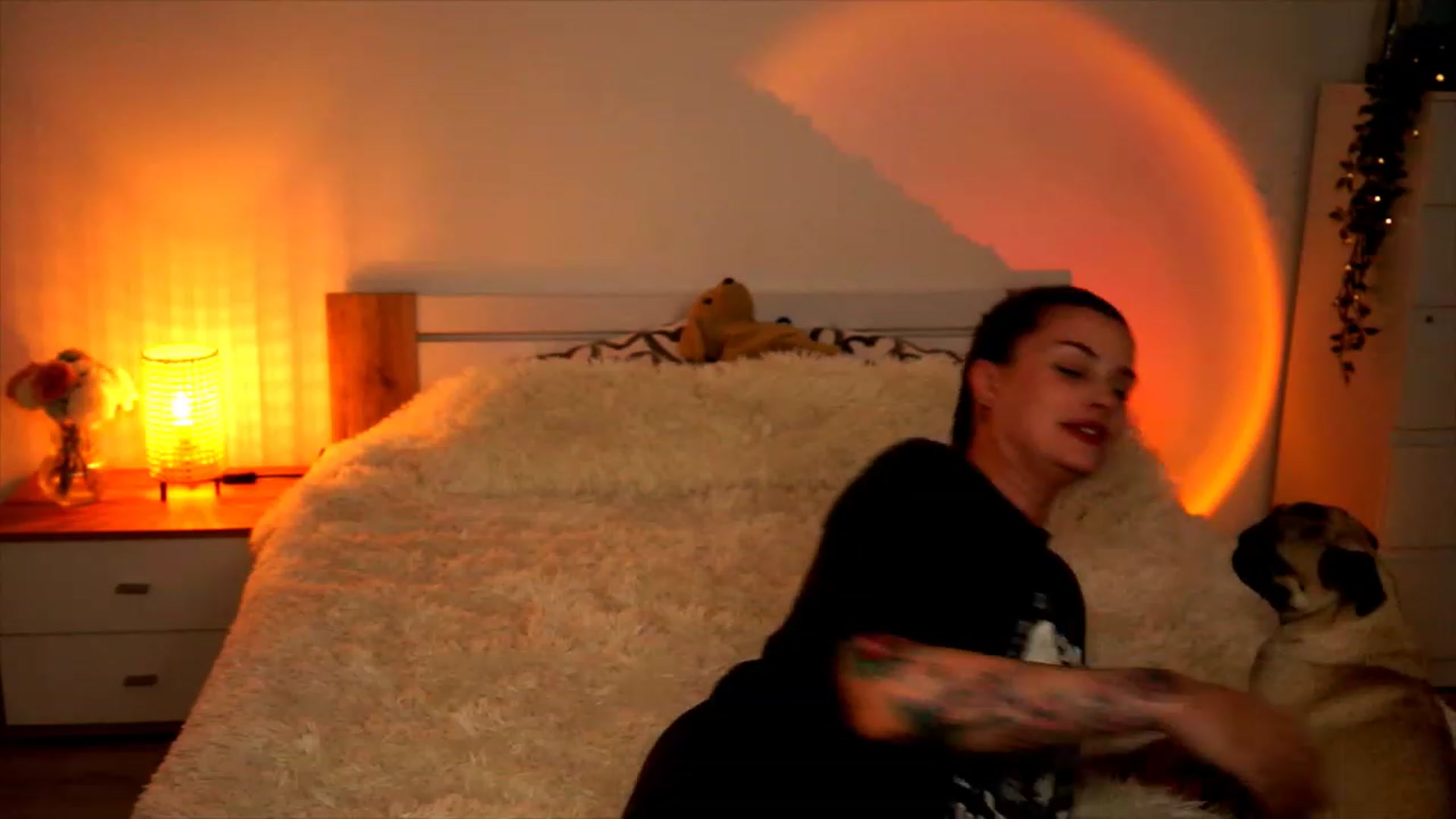 Gallery image thumbnail from lucynutty's myfreecams stream on, 08/21/2023, 19:03 image 11 of 20