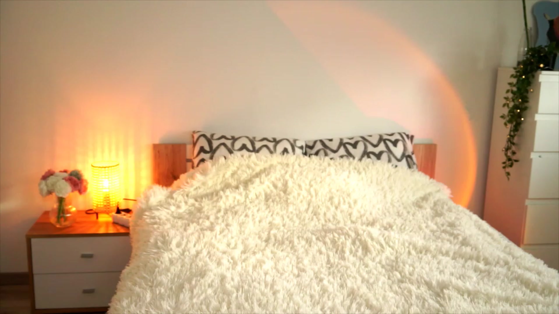 Gallery image thumbnail from lucynutty's myfreecams stream on, 08/23/2023, 17:20 image 2 of 20