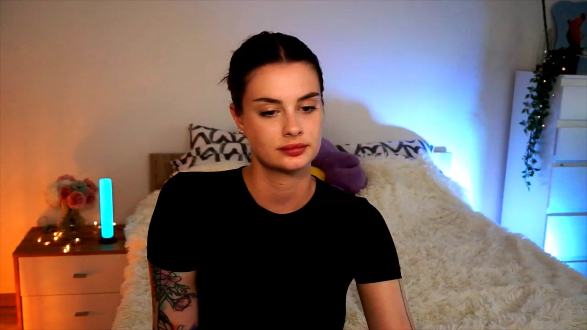 Gallery image thumbnail from lucynutty's myfreecams stream on, 08/26/2023, 13:31 image 2 of 20
