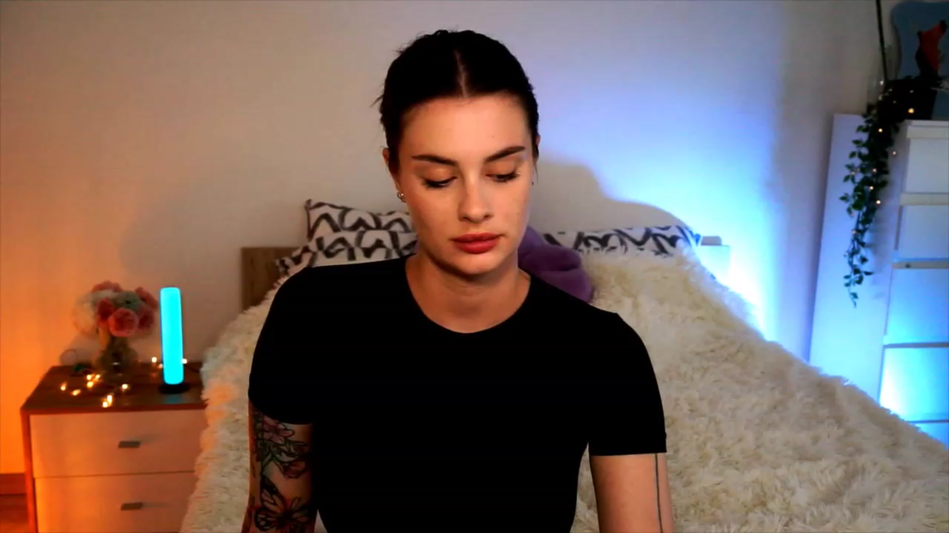 Gallery image thumbnail from lucynutty's myfreecams stream on, 08/26/2023, 13:31 image 1 of 20